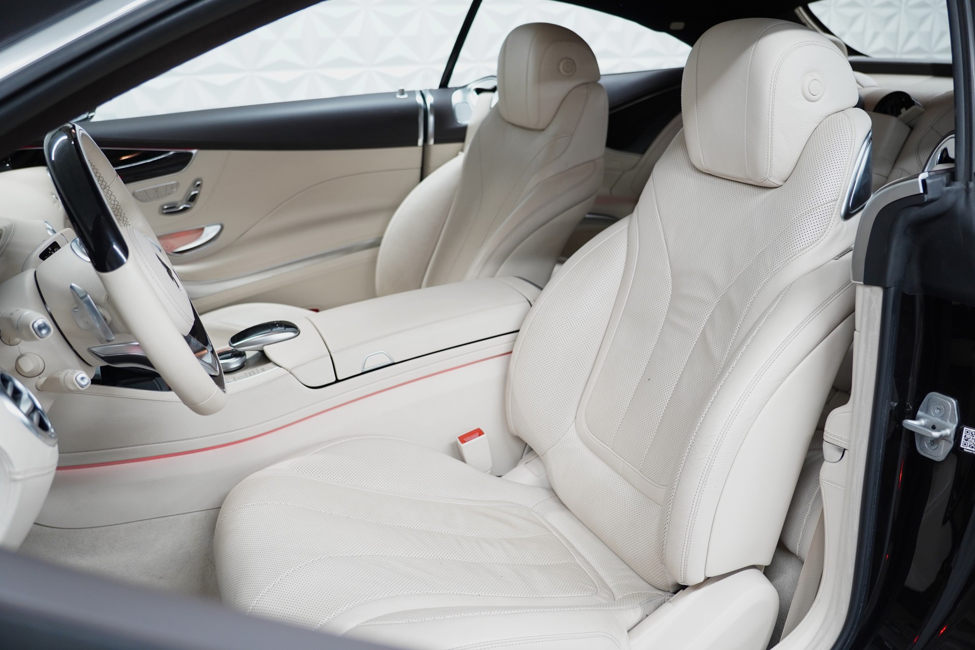 MERCEDES-BENZ S 400 Coupé 4Matic 7G-Tronic-image-10