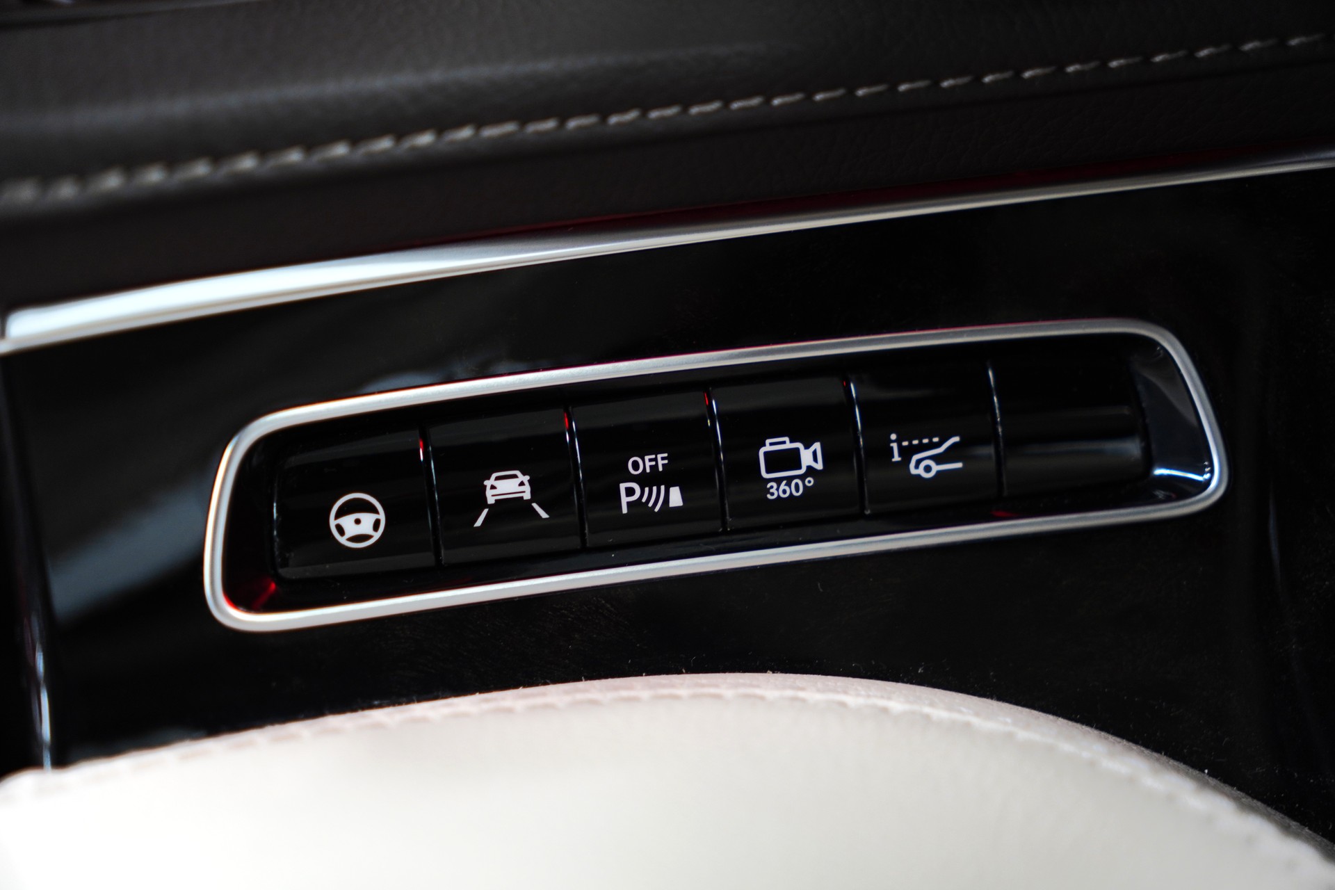 MERCEDES-BENZ S 400 Coupé 4Matic 7G-Tronic-image-18