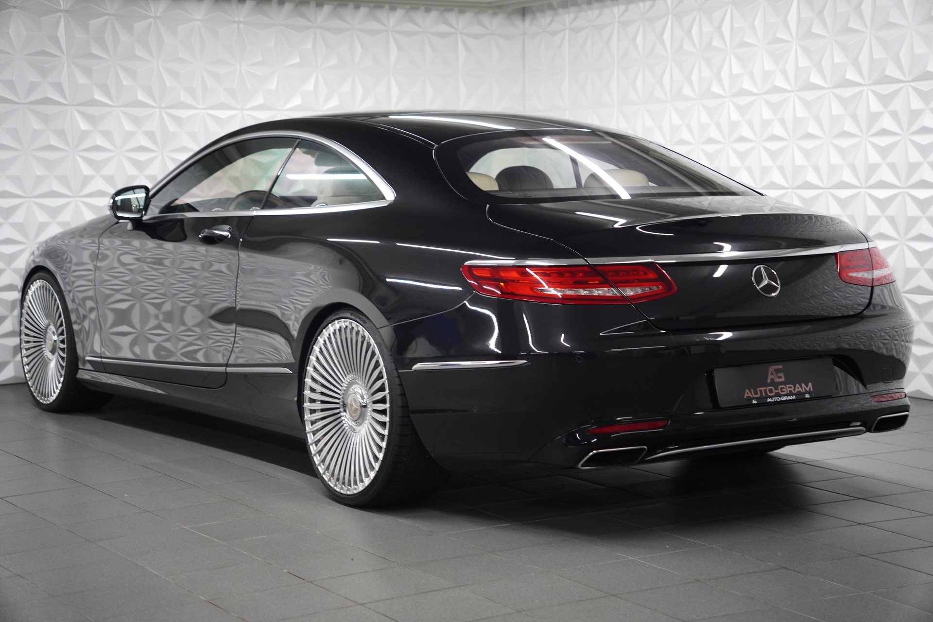 MERCEDES-BENZ S 400 Coupé 4Matic 7G-Tronic-image-2