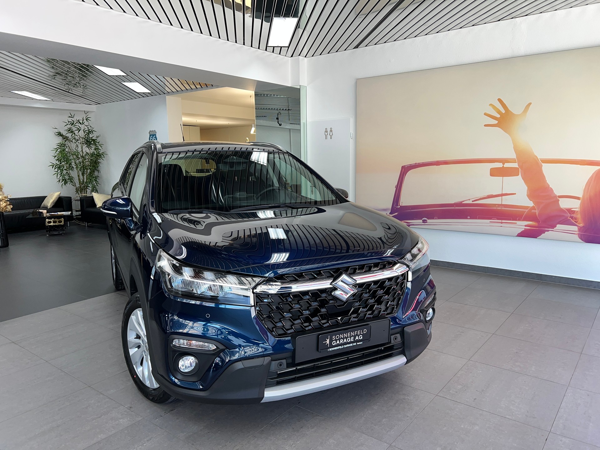 SUZUKI S-Cross 1.4 16V Compact+ MHD 4WD Automatic-image-1