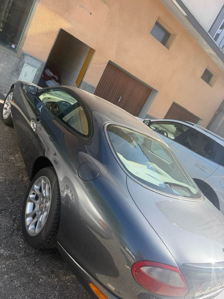 JAGUAR XKR S/C-image-2