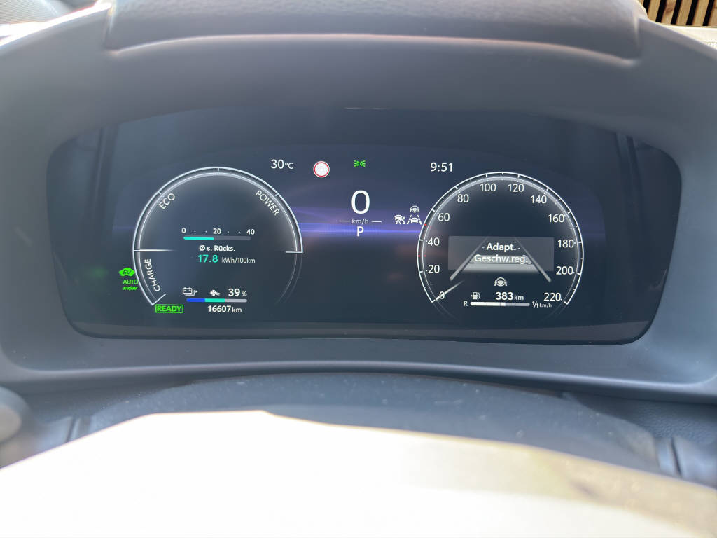 TOYOTA C-HR 2.0 PHEV Trend-image-7