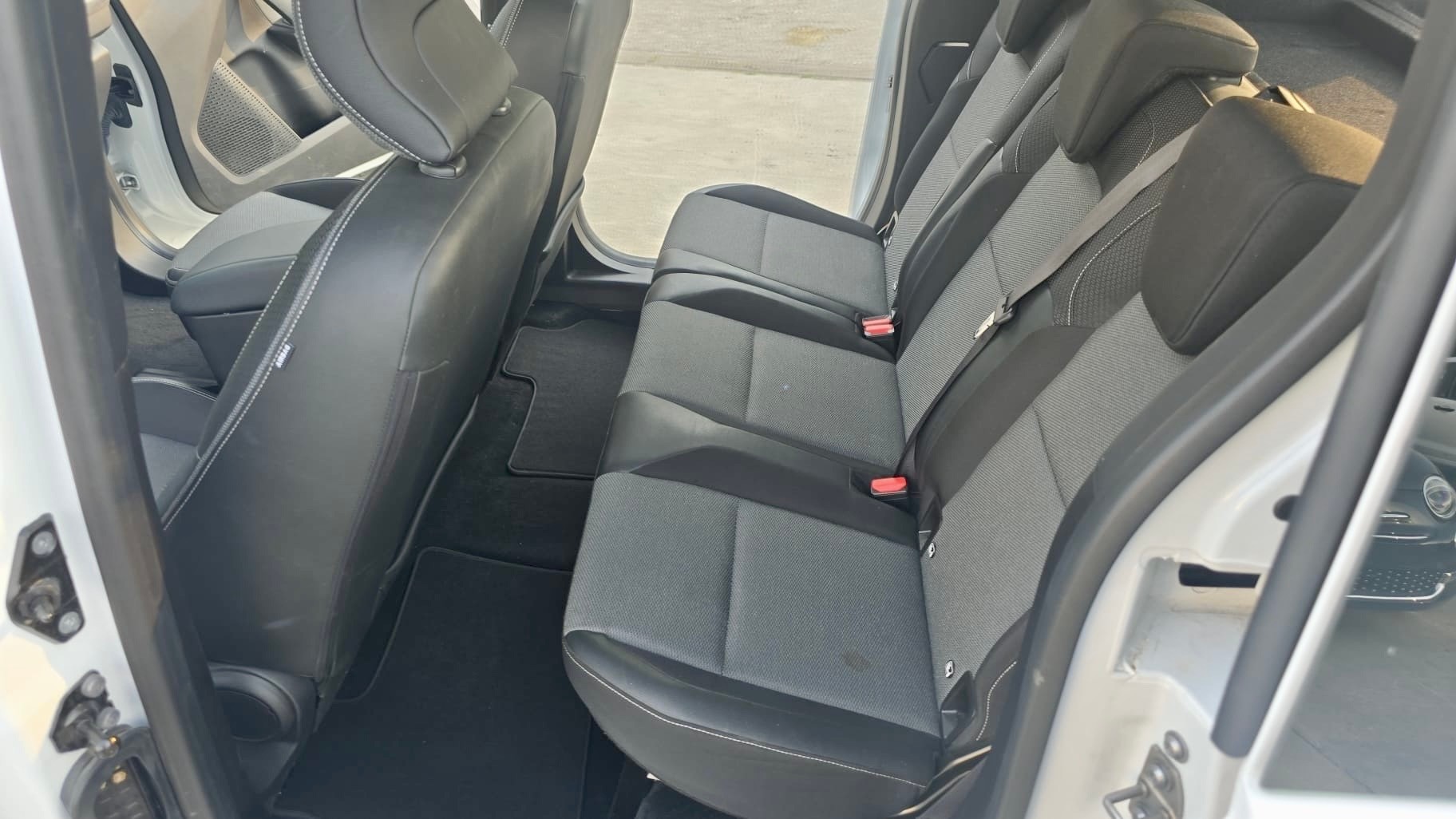 RENAULT Kangoo 1.3 TCe 100 PF Equilibre-image-12