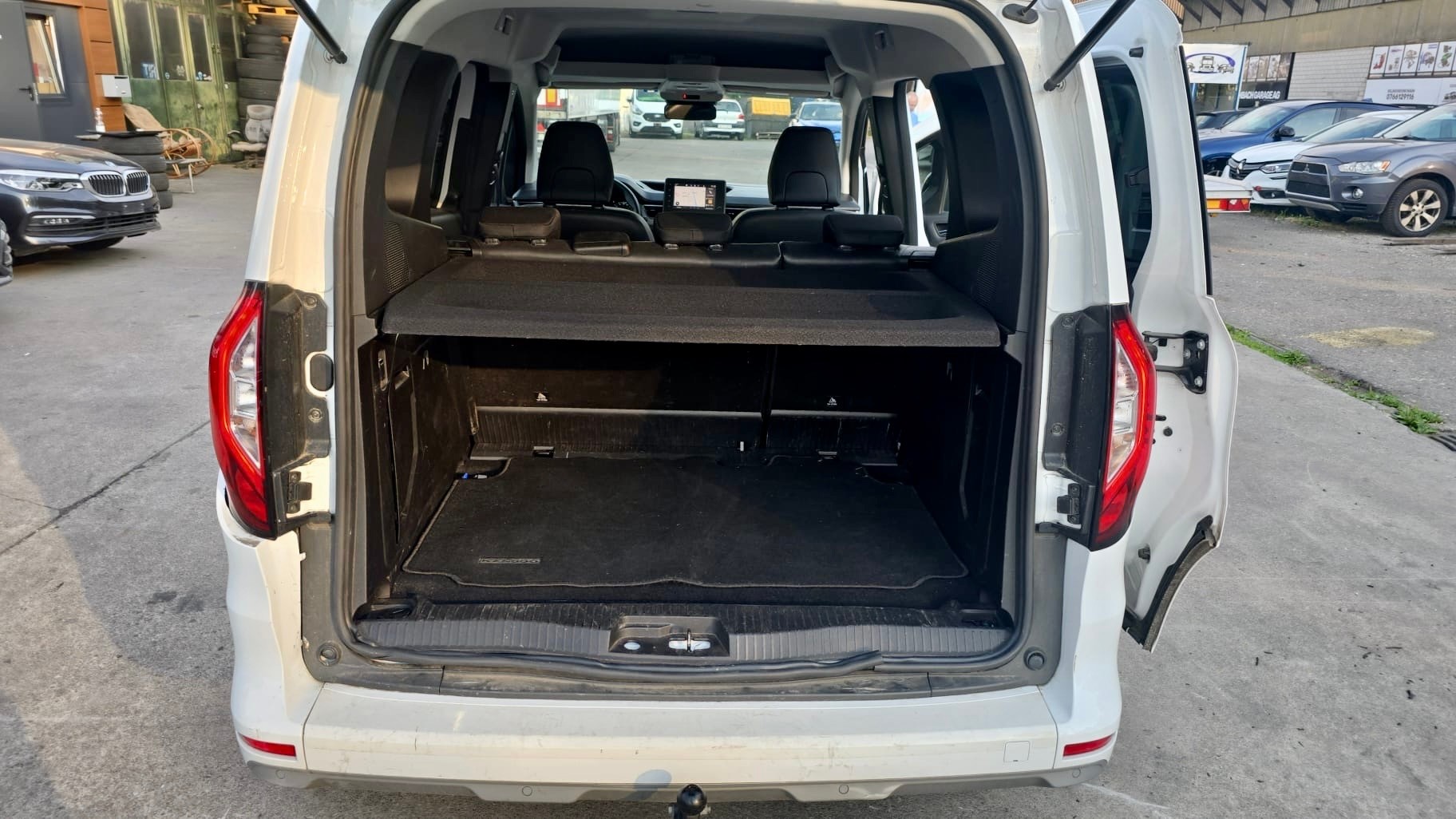 RENAULT Kangoo 1.3 TCe 100 PF Equilibre-image-14