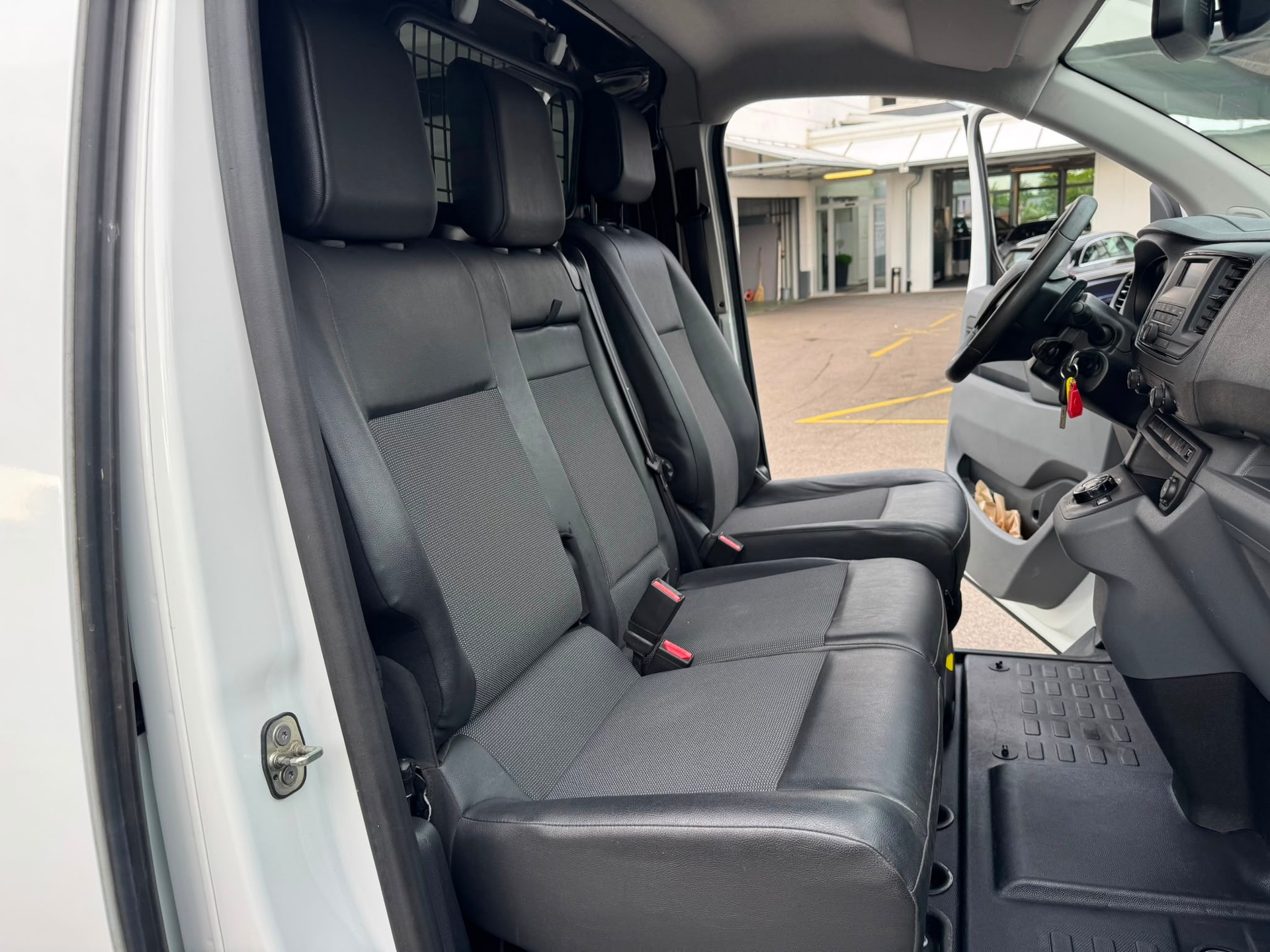 CITROEN Jumpy 2.0 BlueHDi 180 S&S XL Attraction EAT6-image-14