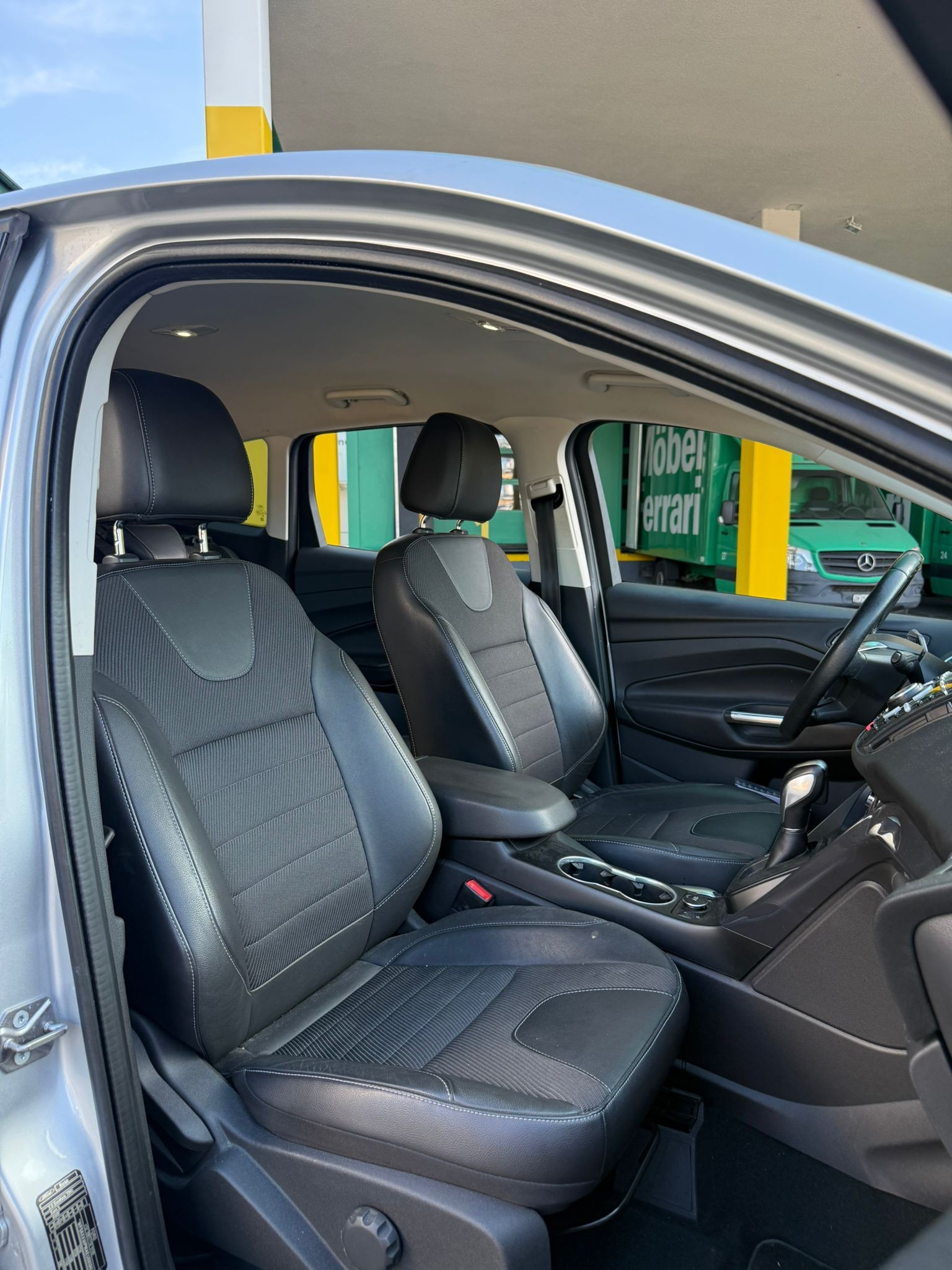 FORD Kuga 2.0 TDCi Carving 4WD PowerShift-image-9