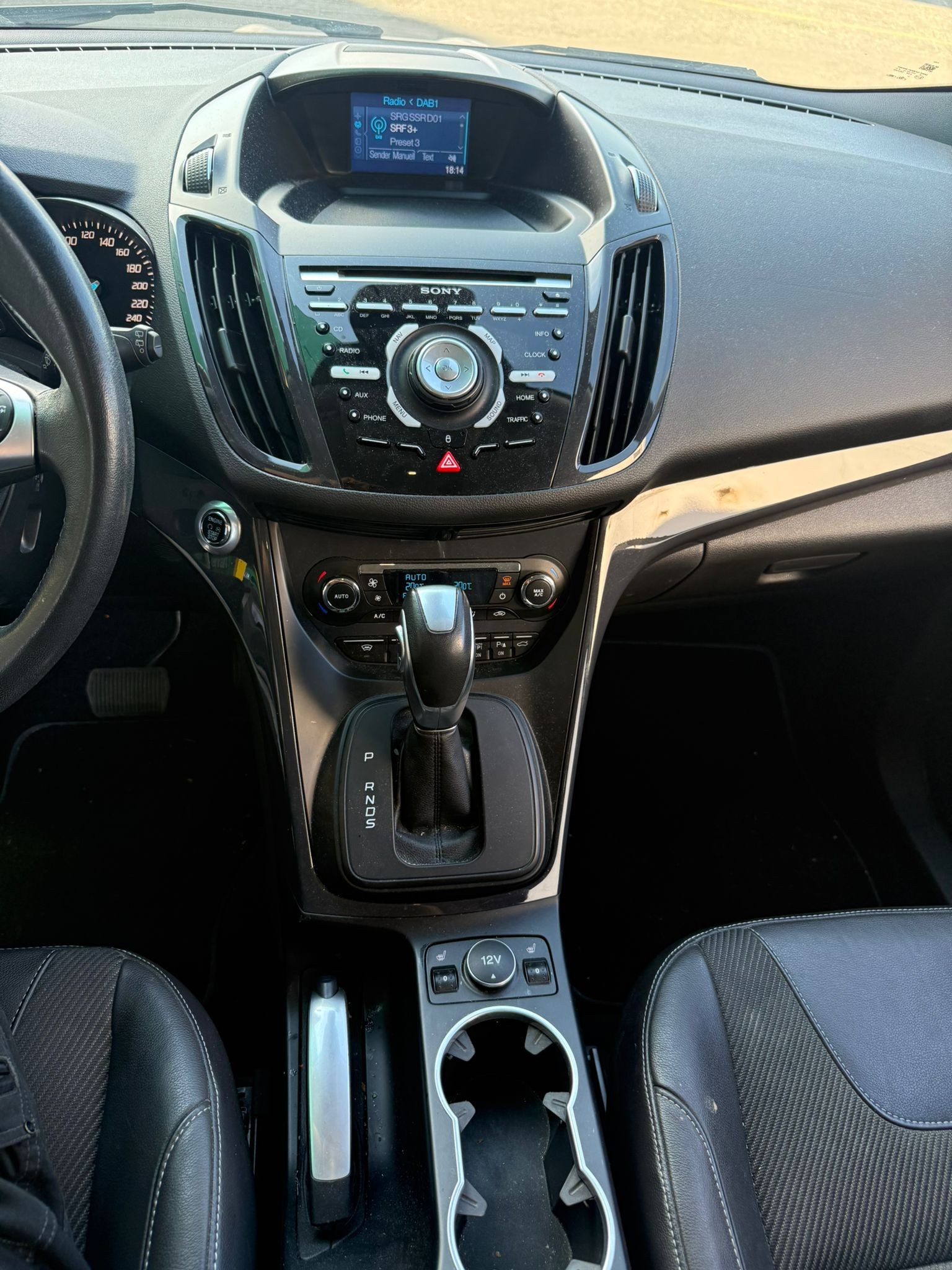 FORD Kuga 2.0 TDCi Carving 4WD PowerShift-image-11