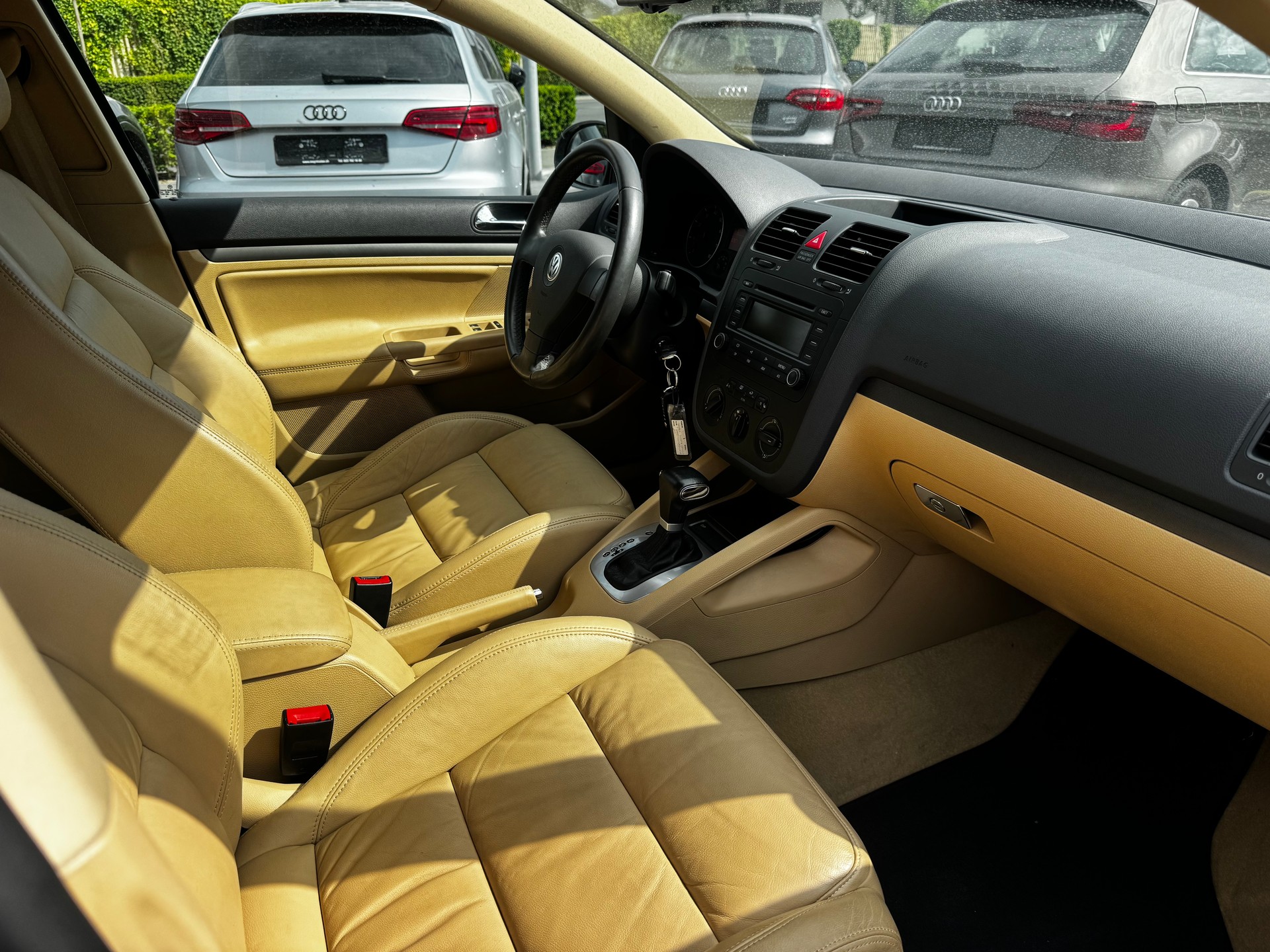 VW Golf 2.0 FSI Sportline-image-8