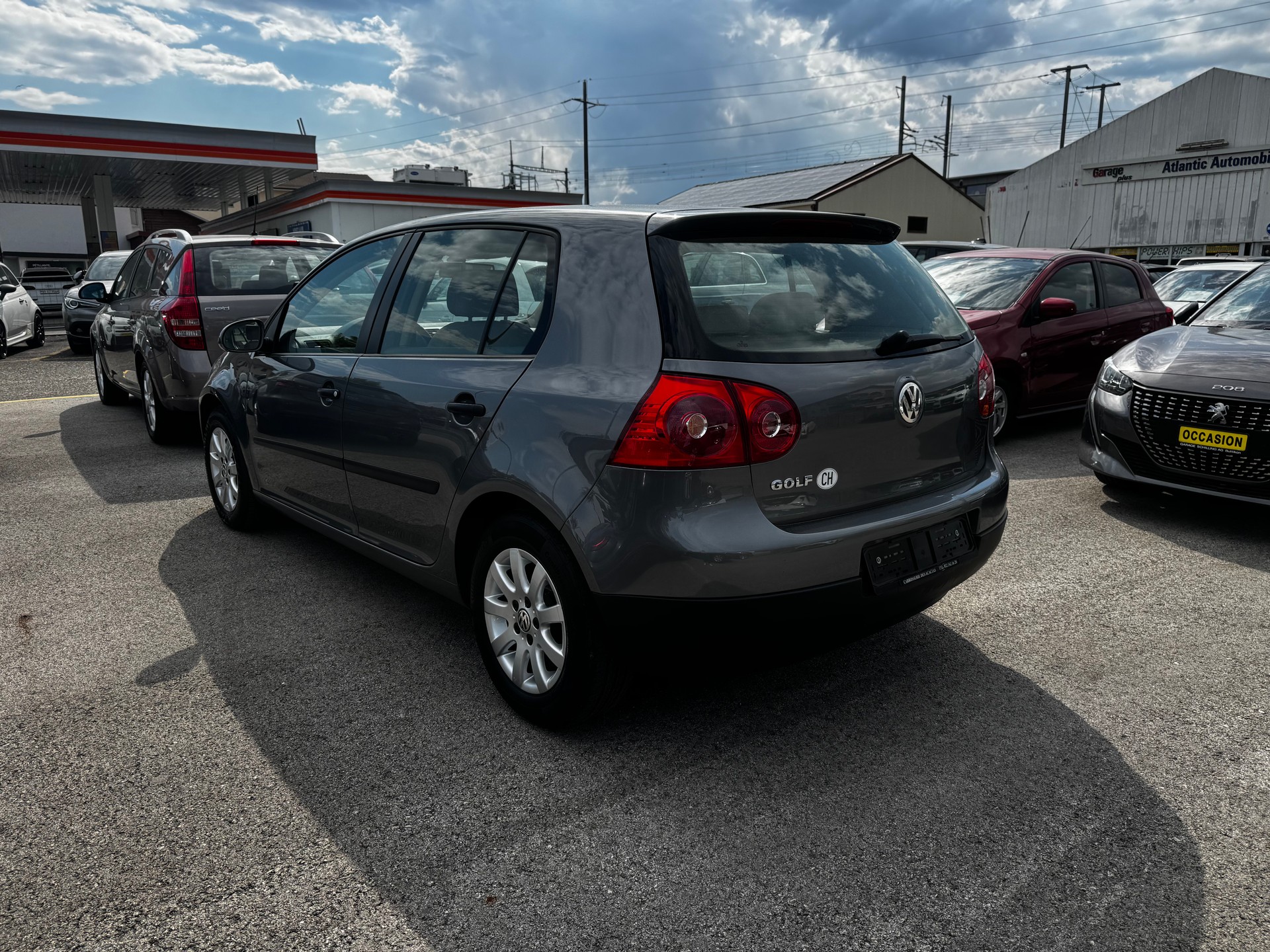VW Golf 2.0 FSI Sportline-image-3