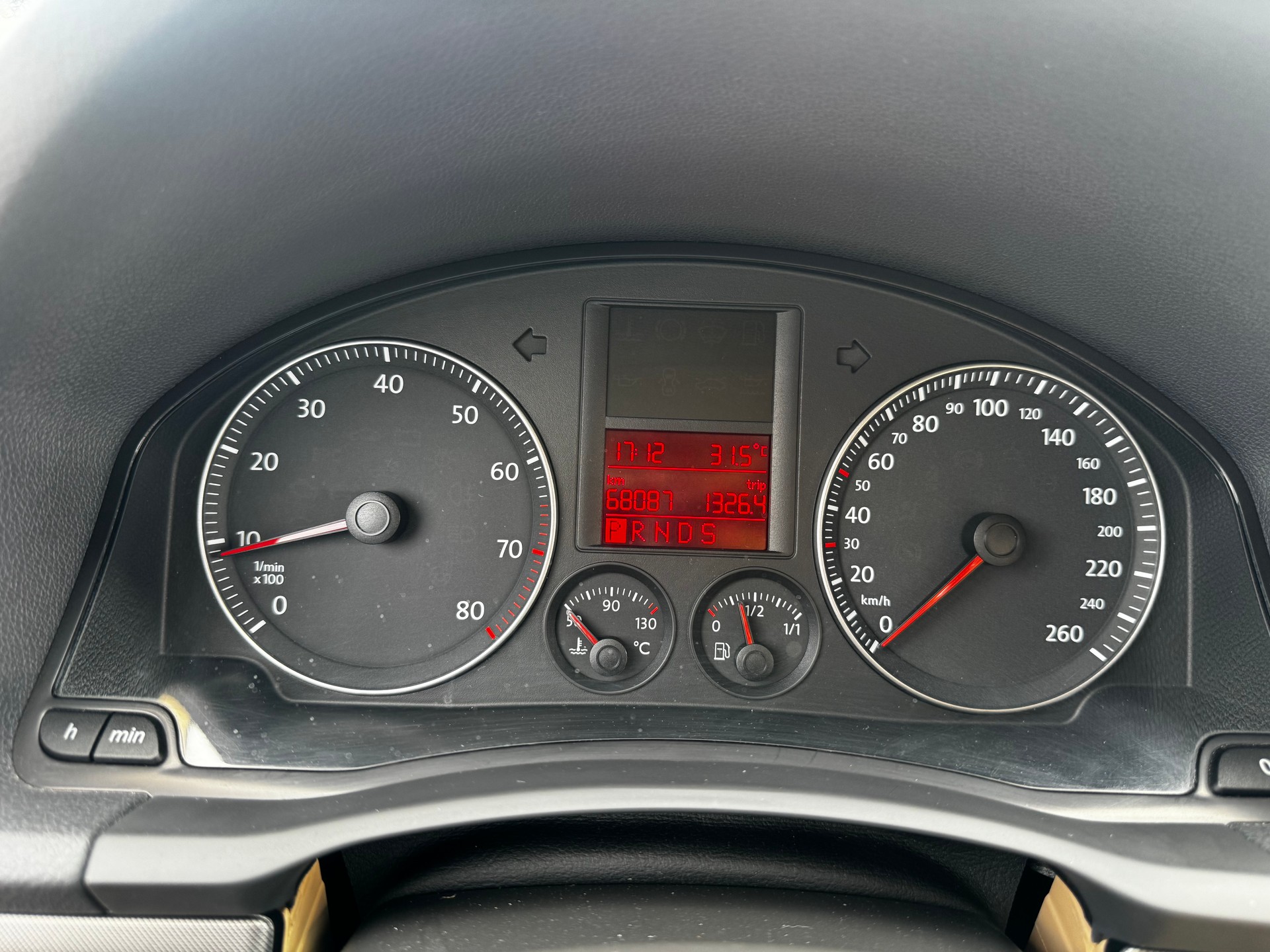 VW Golf 2.0 FSI Sportline-image-14