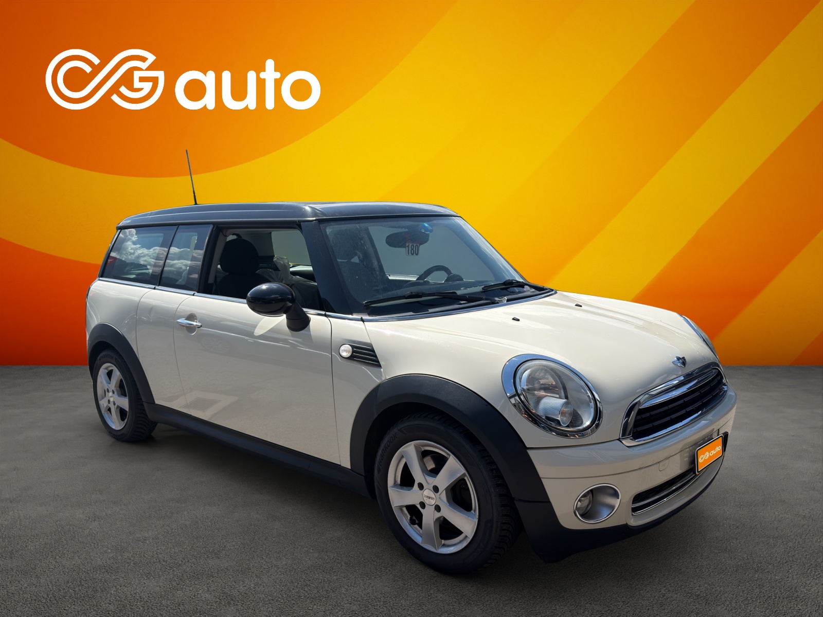 MINI Clubman Cooper-image-1
