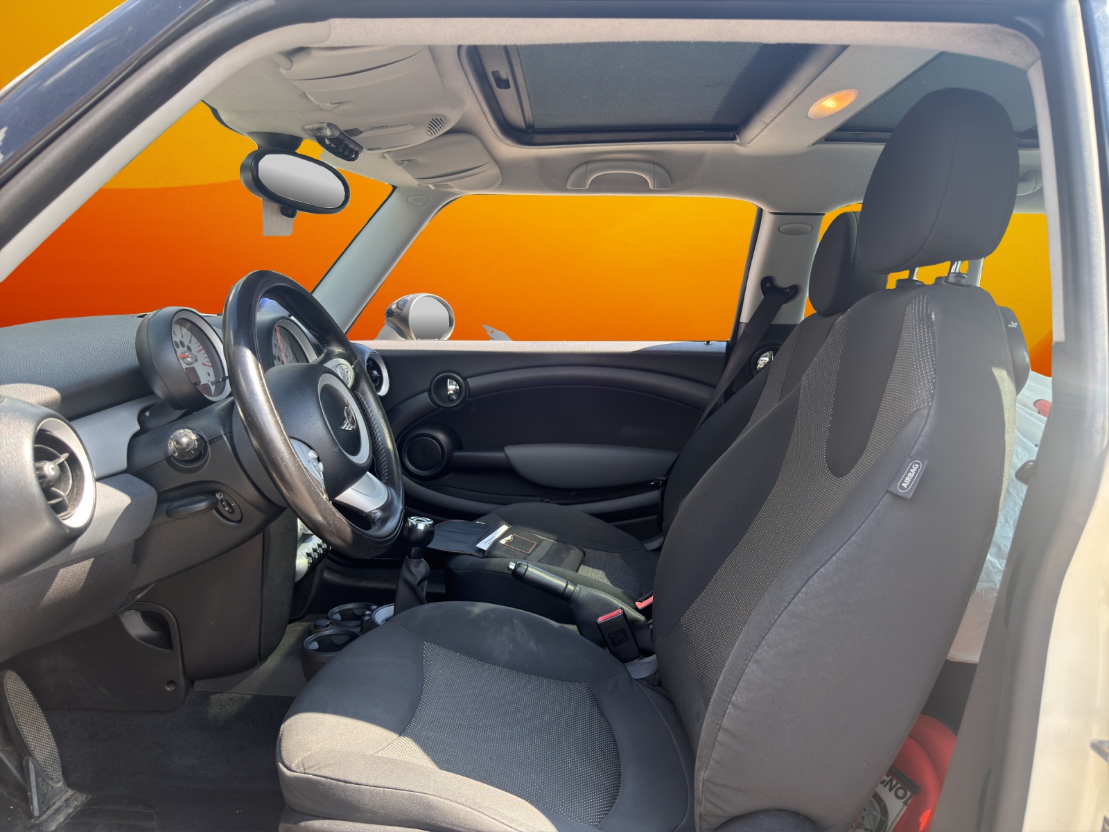 MINI Clubman Cooper-image-10