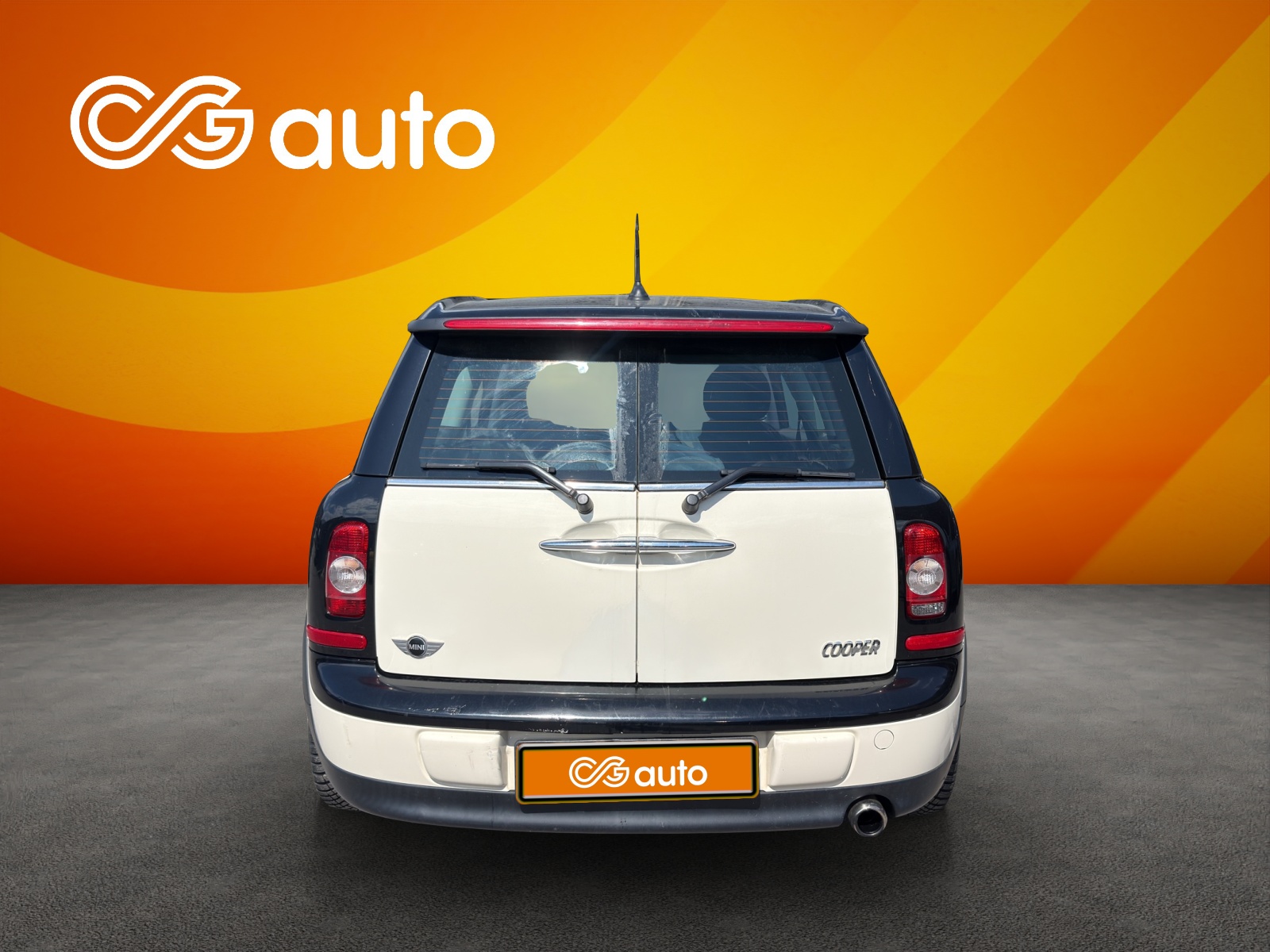 MINI Clubman Cooper-image-7