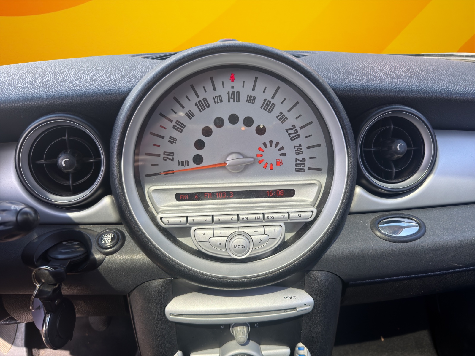 MINI Clubman Cooper-image-11