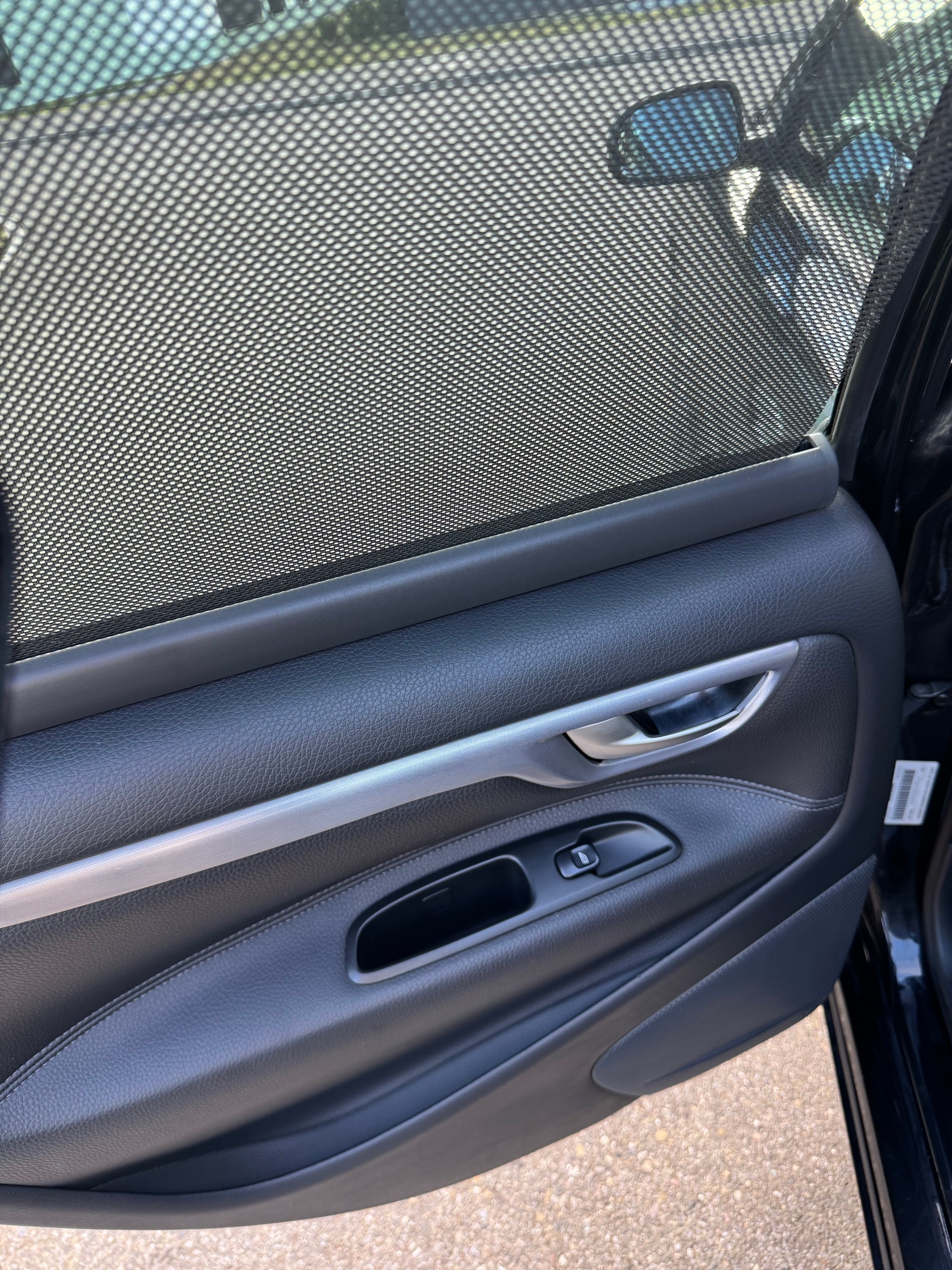 VOLVO V70 D5 AWD-image-12