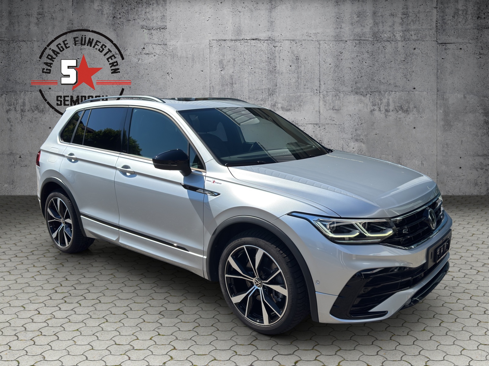 VW Tiguan 2.0TSI R-Line 4Motion DSG-image-6