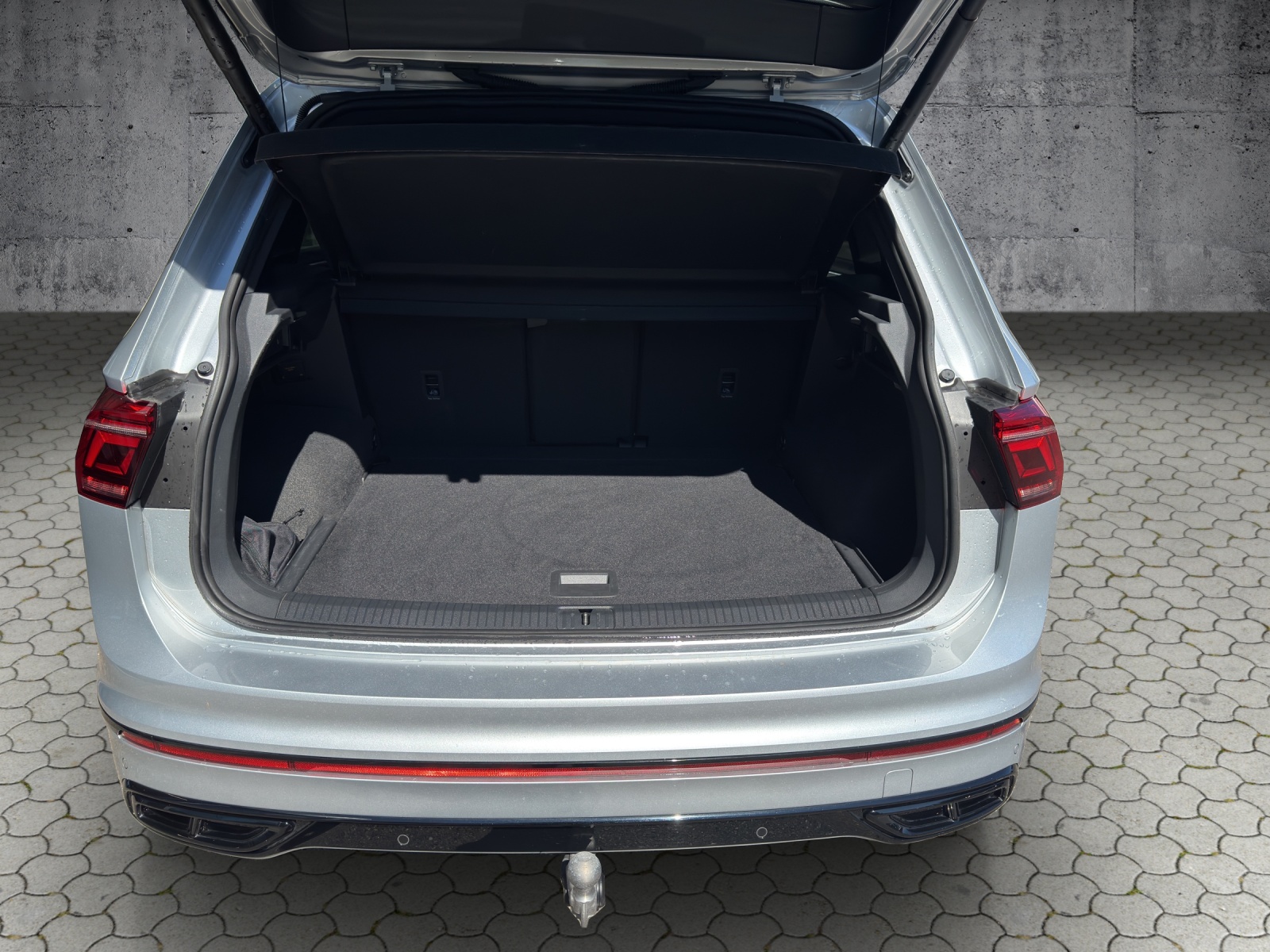 VW Tiguan 2.0TSI R-Line 4Motion DSG-image-15