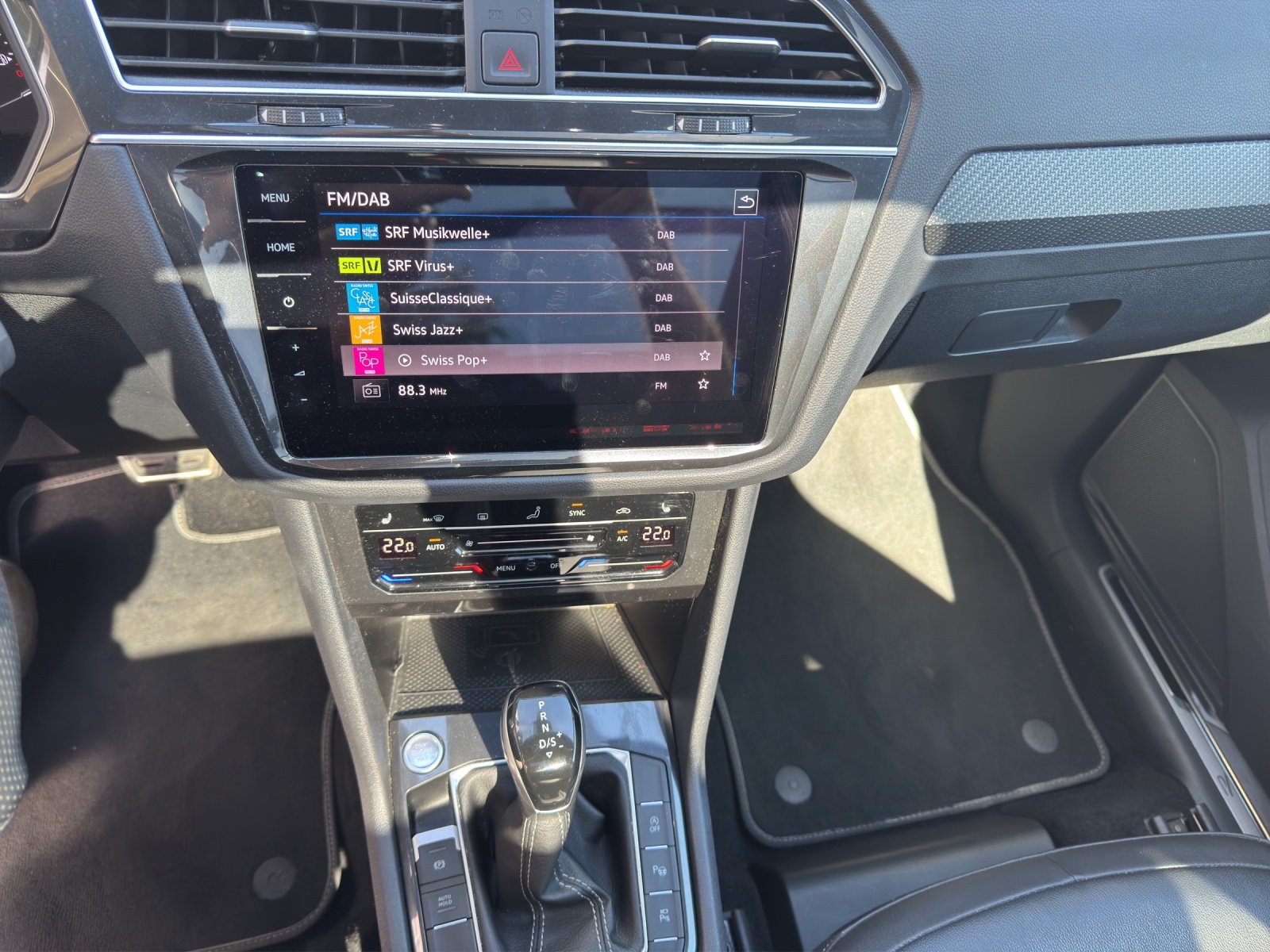 VW Tiguan 2.0TSI R-Line 4Motion DSG-image-11