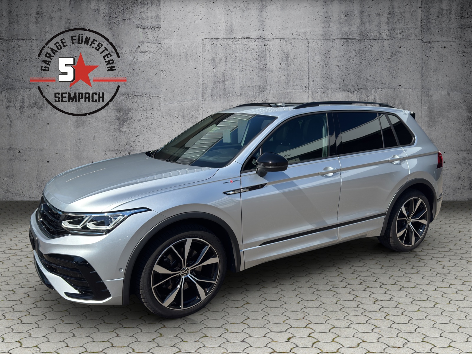VW Tiguan 2.0TSI R-Line 4Motion DSG-image-0