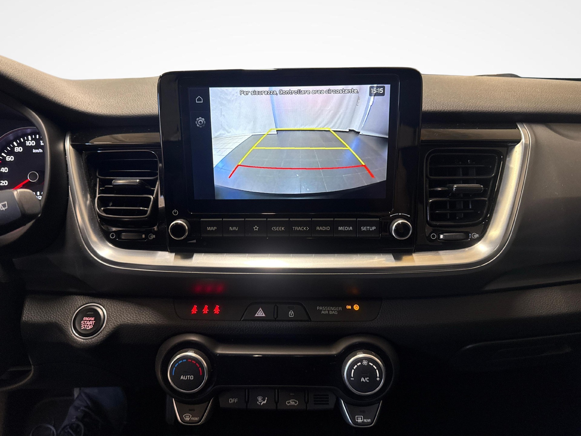 KIA Stonic 1.0 T-GDi MHEV Style-image-11