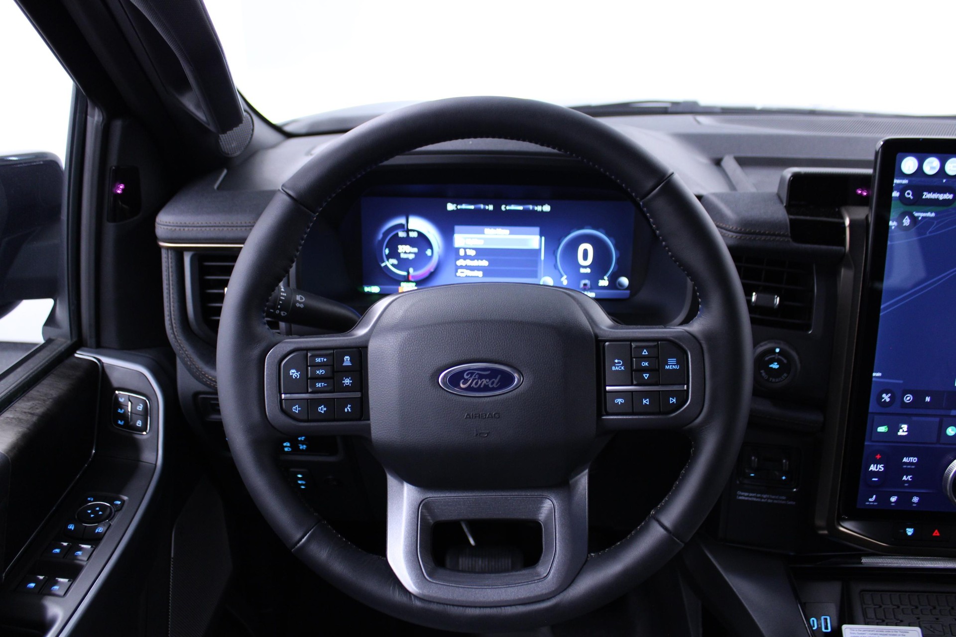 FORD F-150 Lightning DKab.Pick-up 98 kWh Lariat Launch Edition-image-7