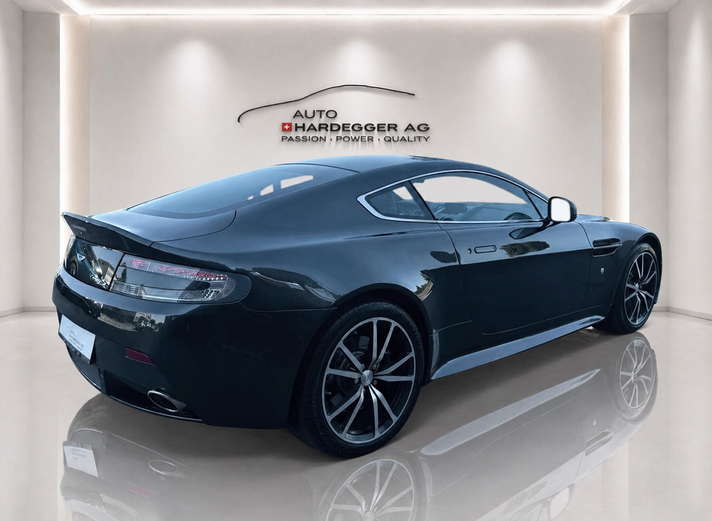 ASTON MARTIN V8 Vantage 4.7 S Sportshift SP10 Sondermodell-image-1