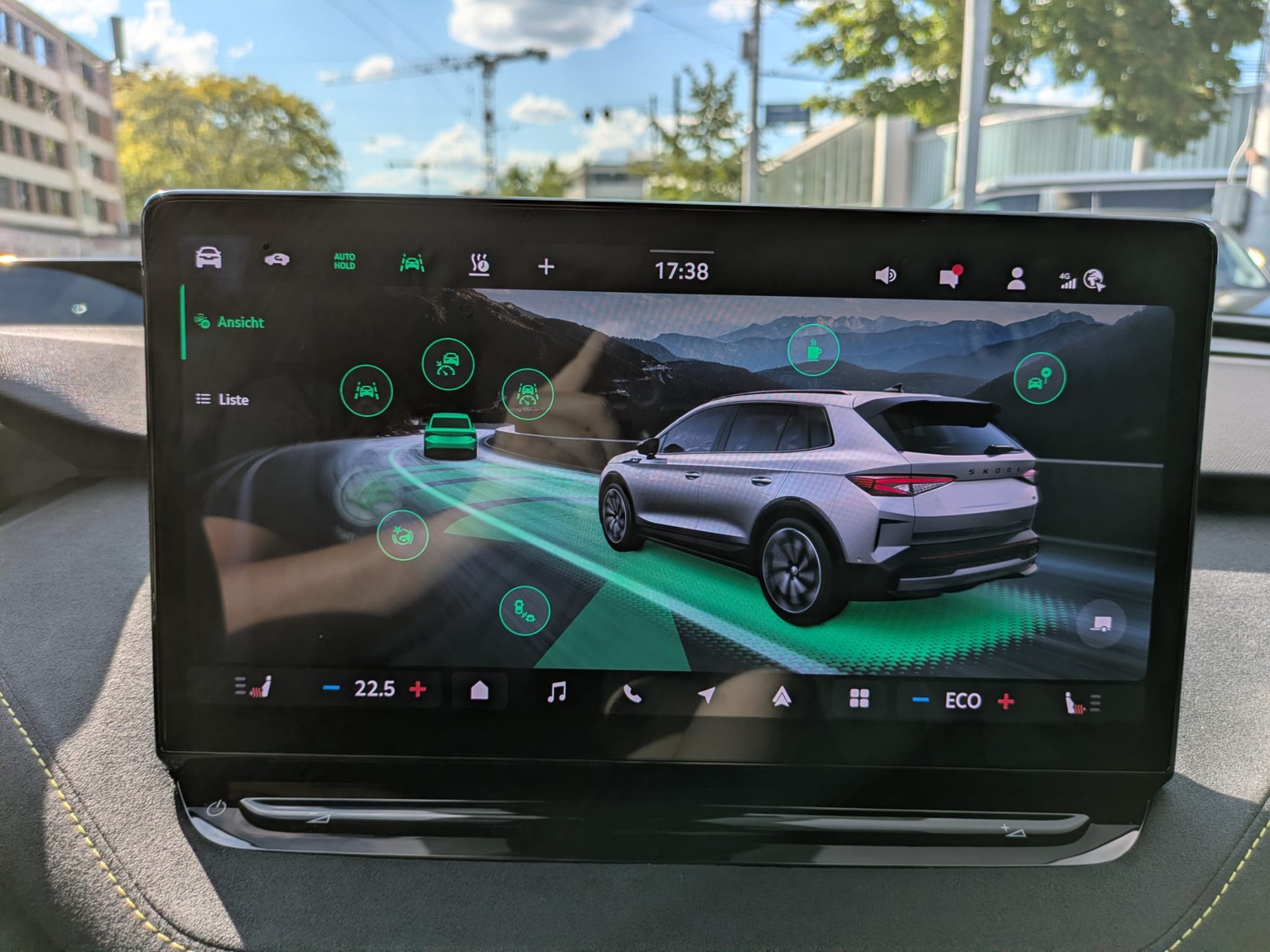 SKODA Elroq RS 4x4-image-24