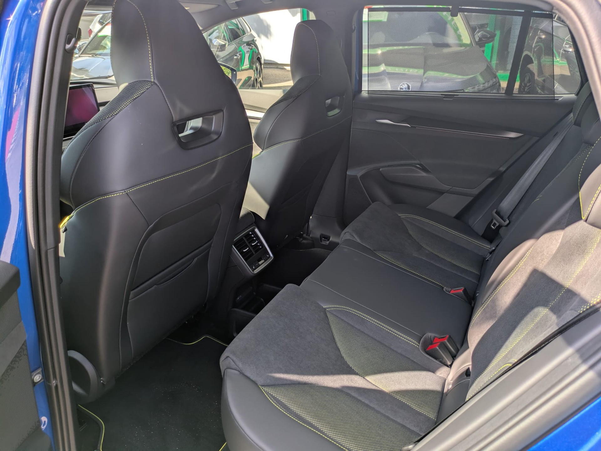 SKODA Elroq RS 4x4-image-14