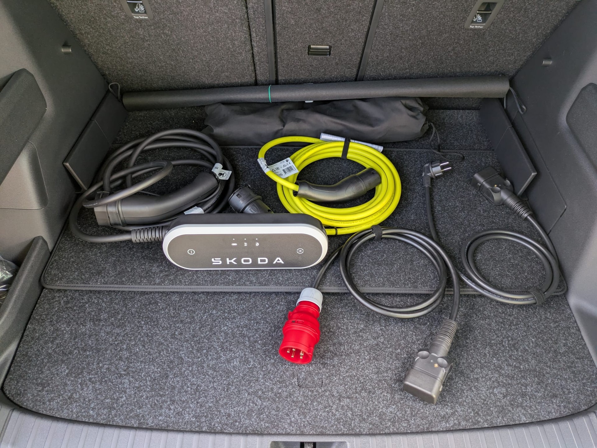 SKODA Elroq RS 4x4-image-10