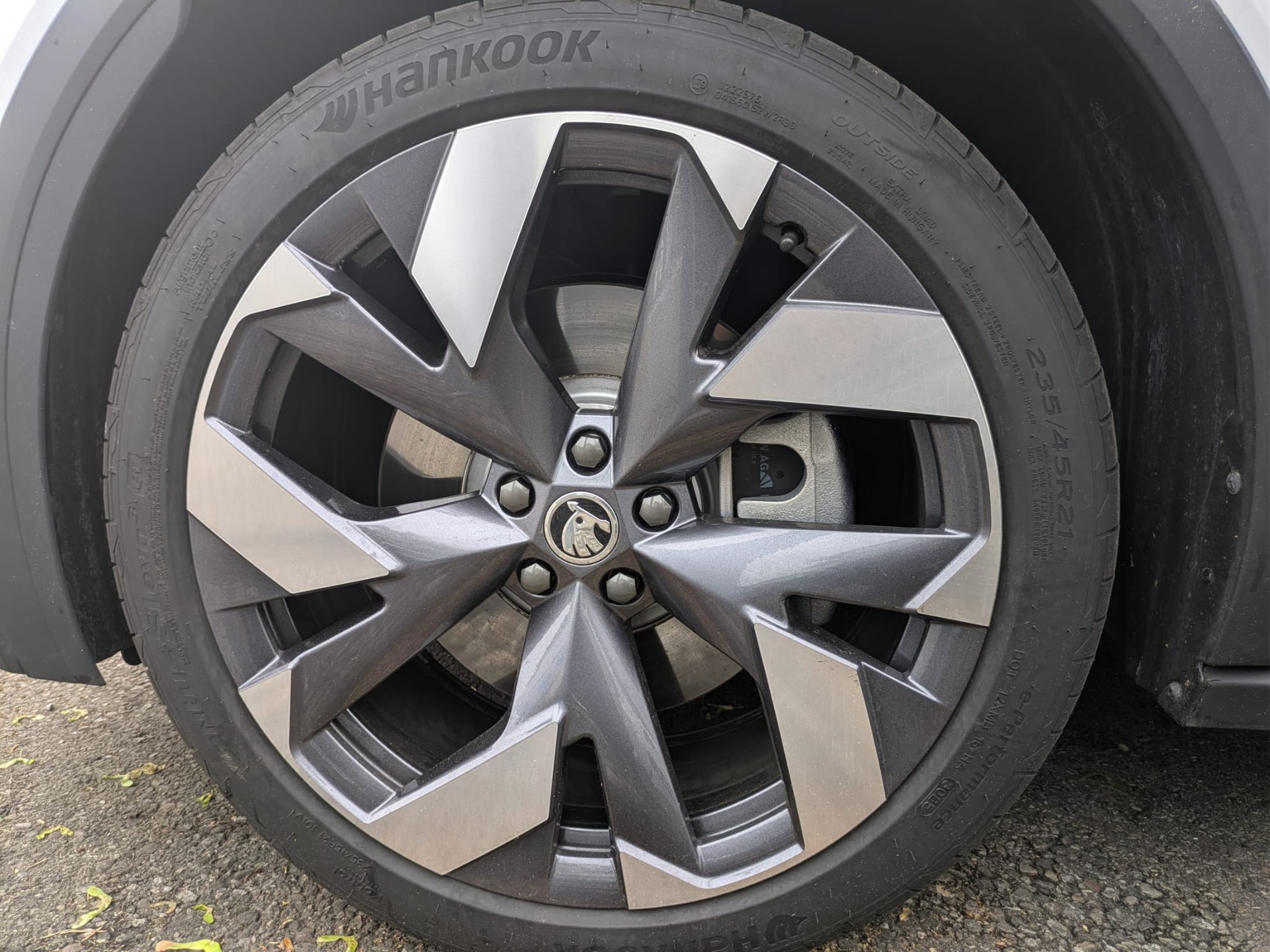 SKODA Elroq RS 4x4-image-28