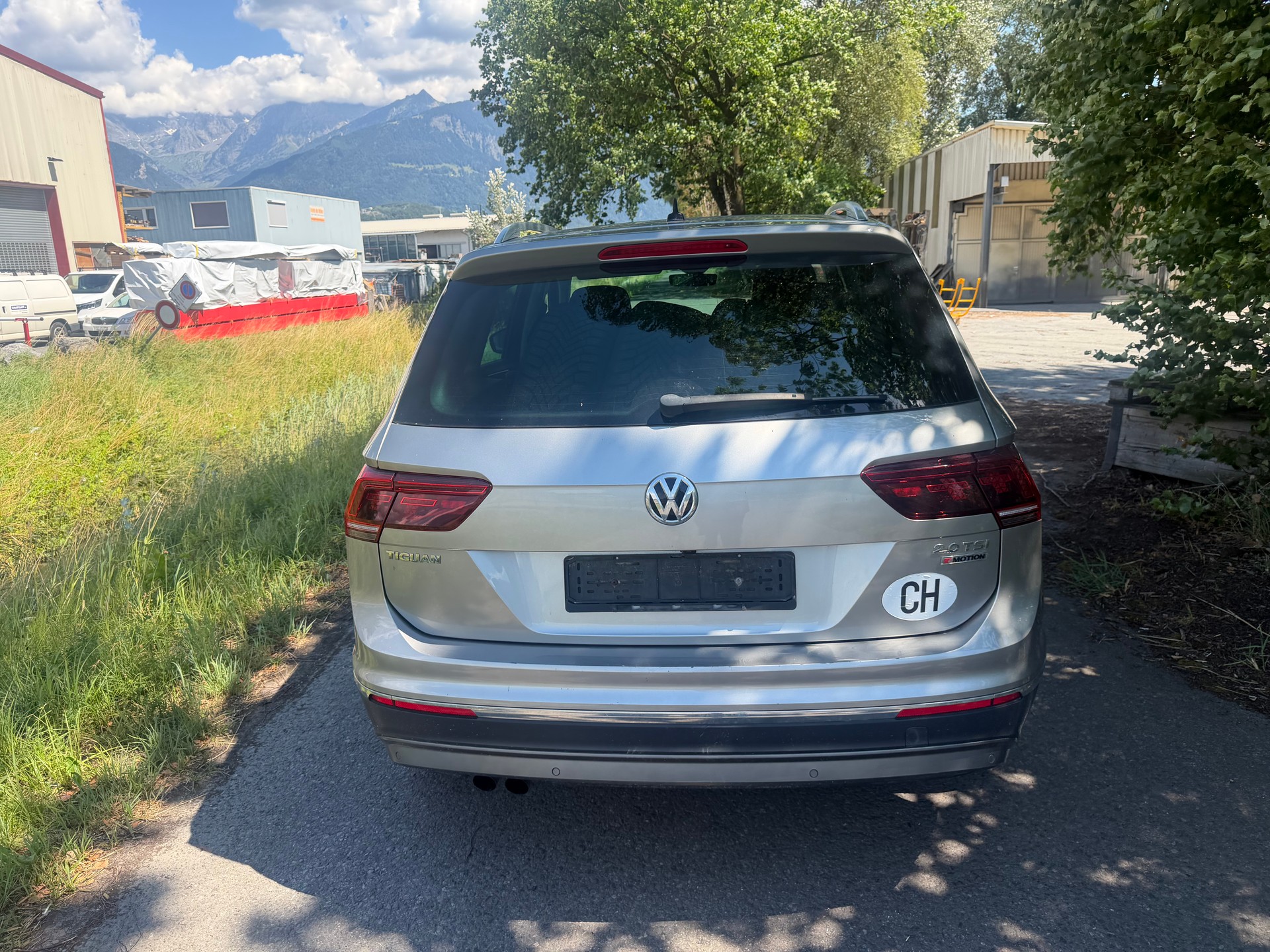 VW Tiguan 2.0TSI Highline 4Motion DSG-image-4