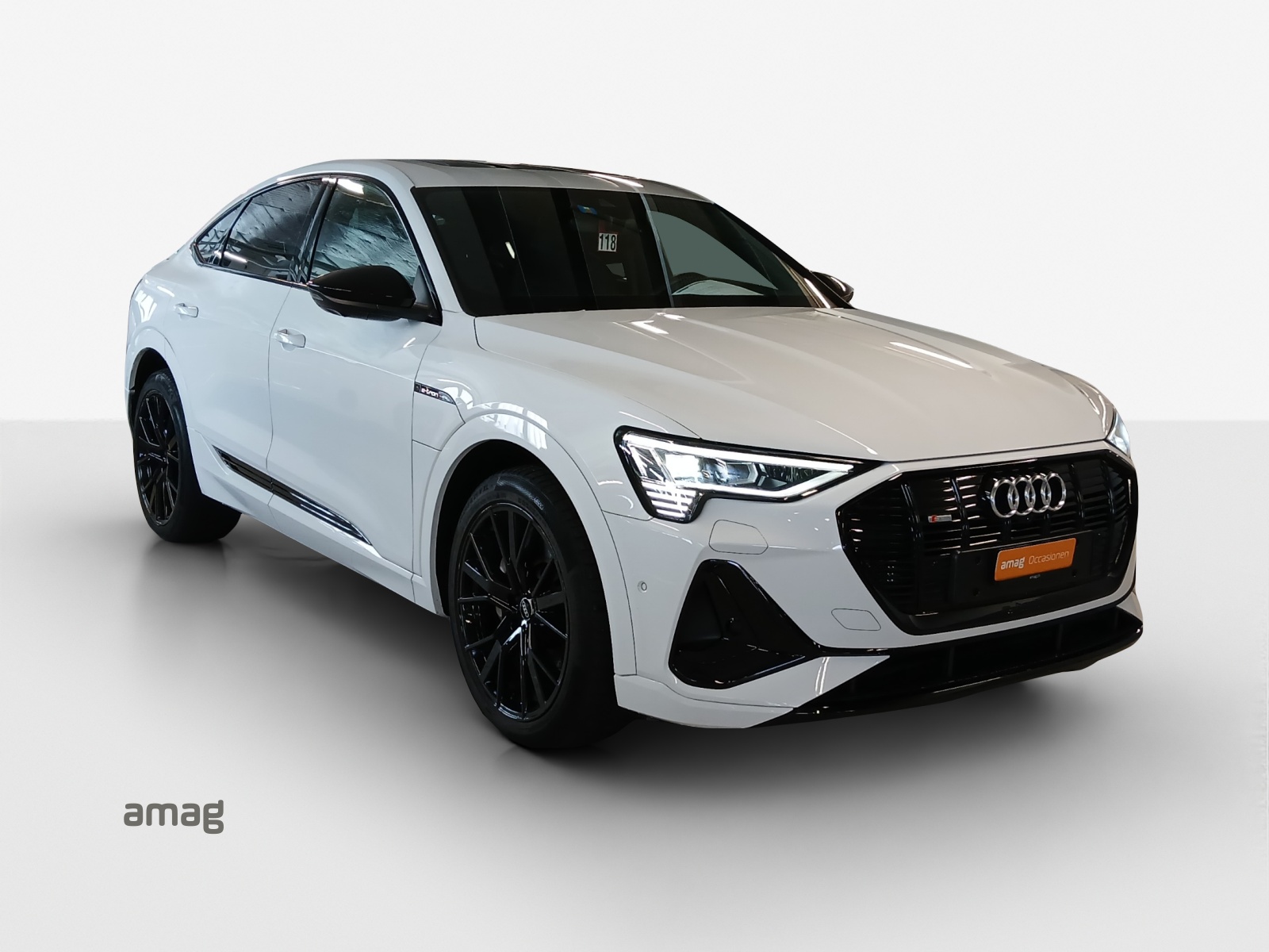 AUDI e-tron 55 Sportback S Line Black Edition quattro-image-6