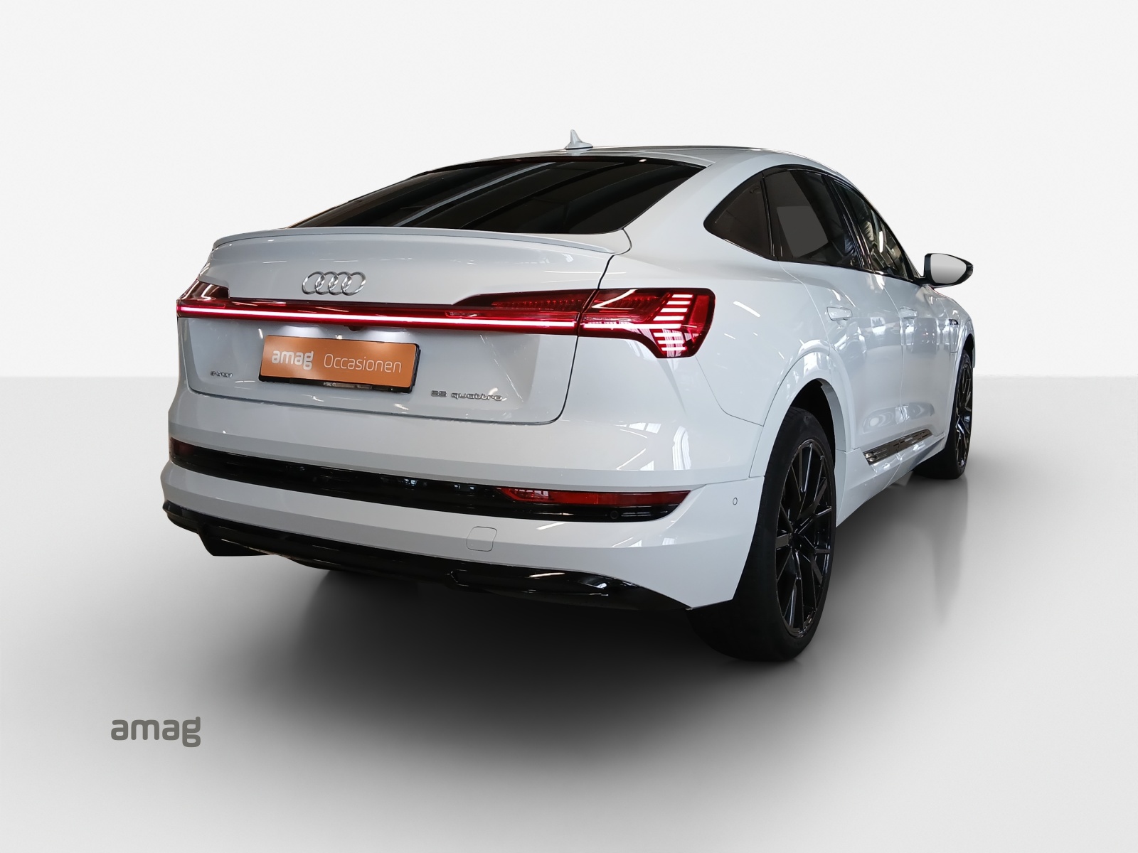 AUDI e-tron 55 Sportback S Line Black Edition quattro-image-5