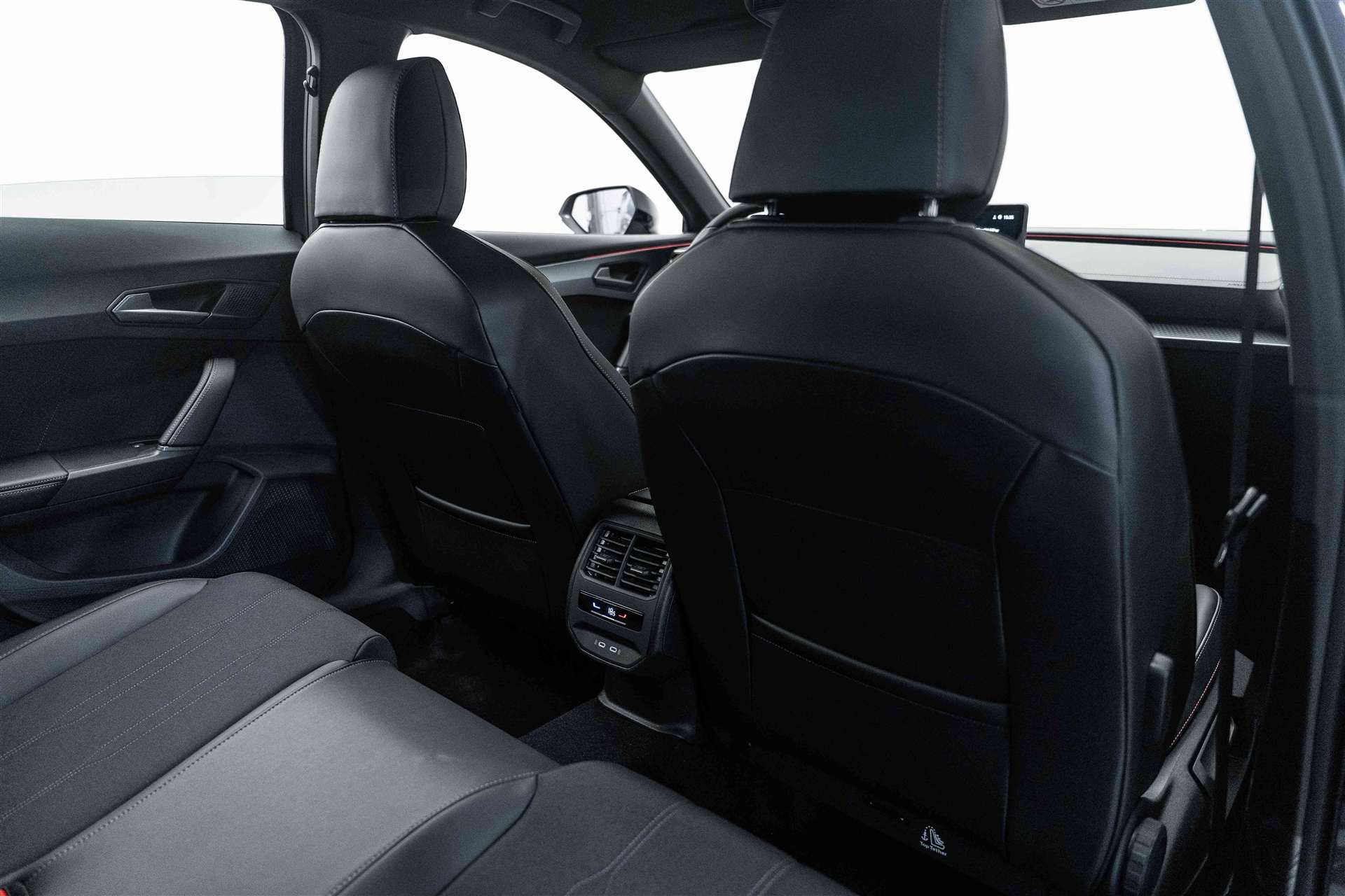 CUPRA Formentor 1.5 TSI DSG-Automat NEW-image-12