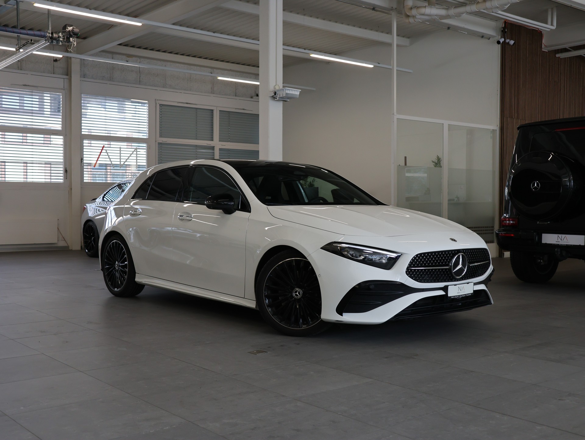 MERCEDES-BENZ Mercedes-Benz A220d *360 Kamera* *Sitzheizung* *Panoramadach*-image-0