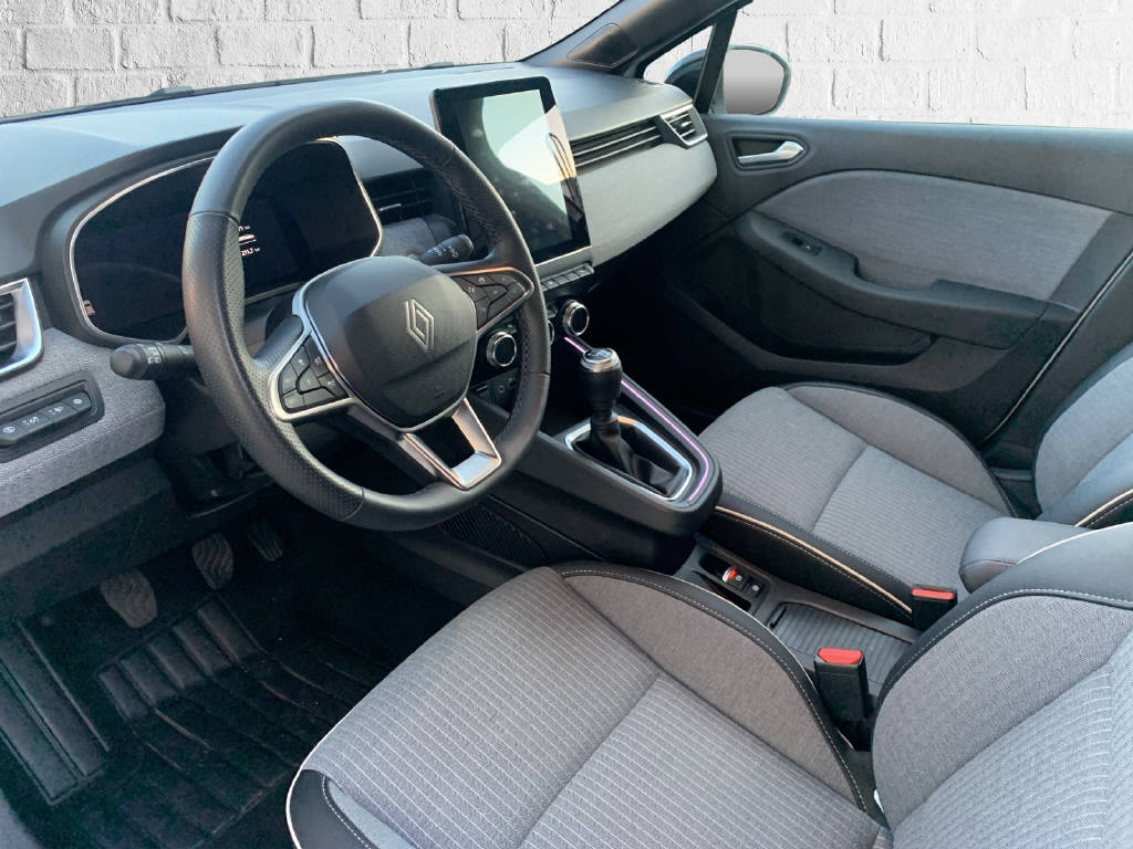 RENAULT Clio 1.0 TCe techno-image-5
