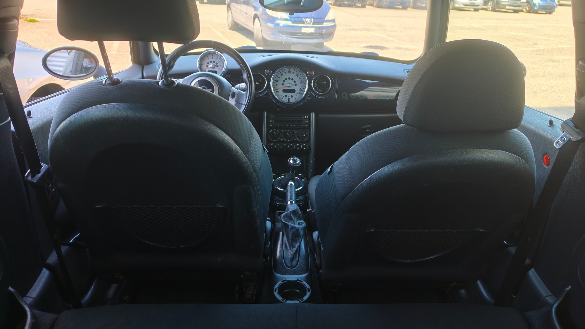 MINI Cooper-image-10