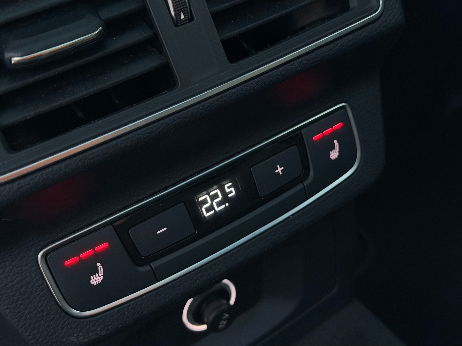 AUDI SQ5 3.0 TFSI quattro S-tronic-image-23