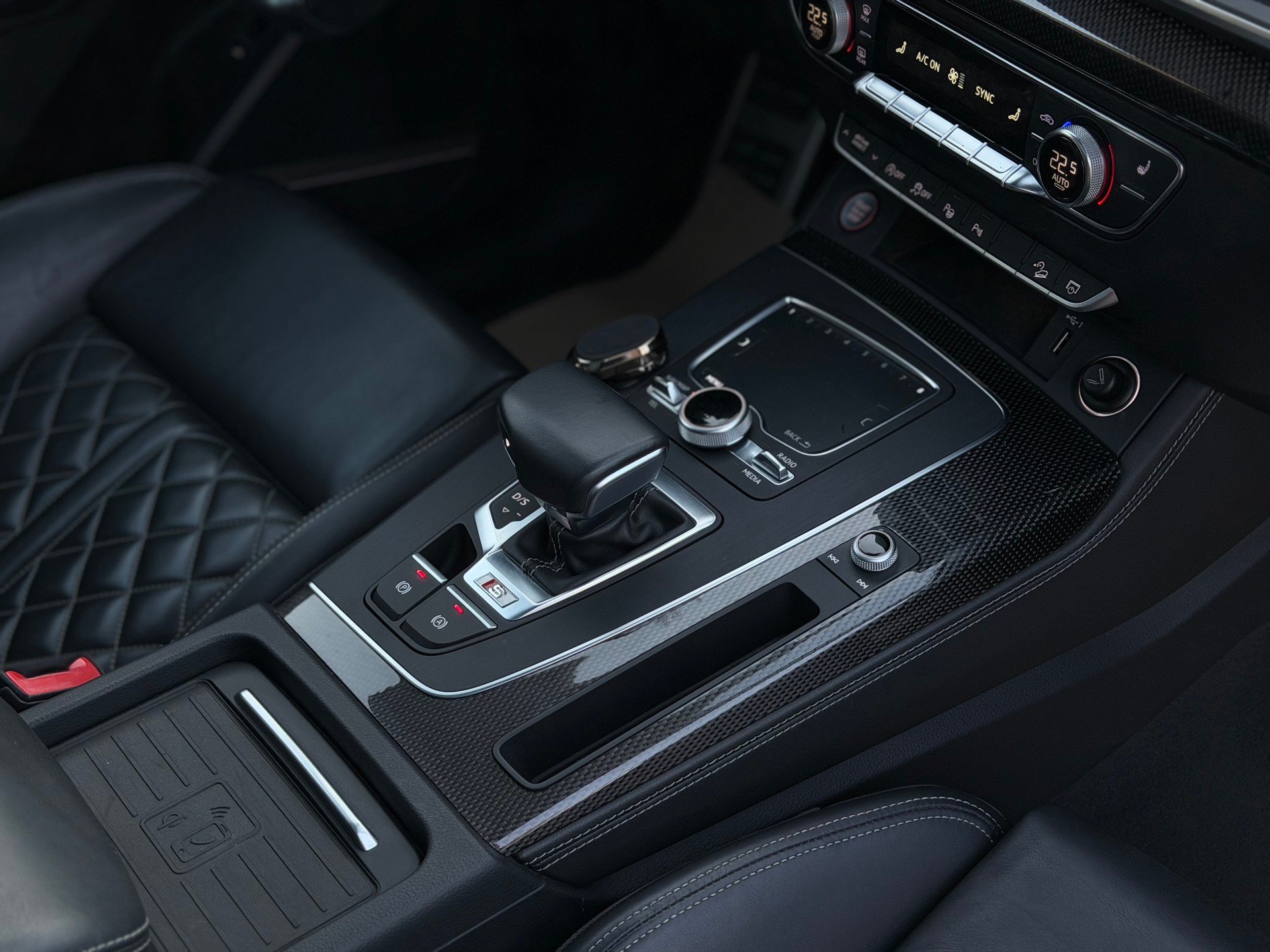 AUDI SQ5 3.0 TFSI quattro S-tronic-image-16