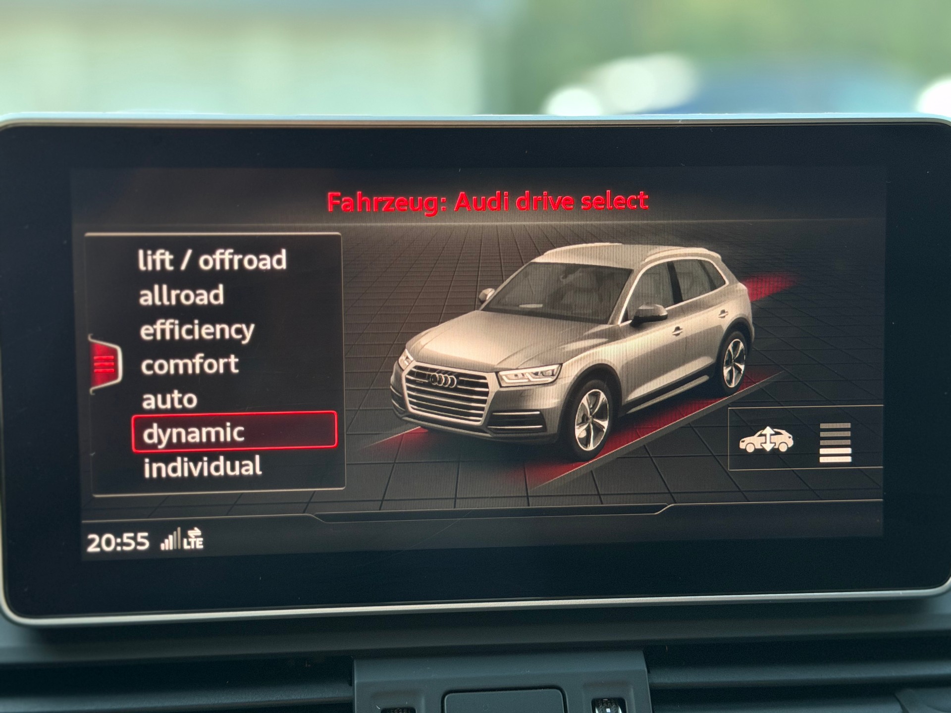 AUDI SQ5 3.0 TFSI quattro S-tronic-image-19