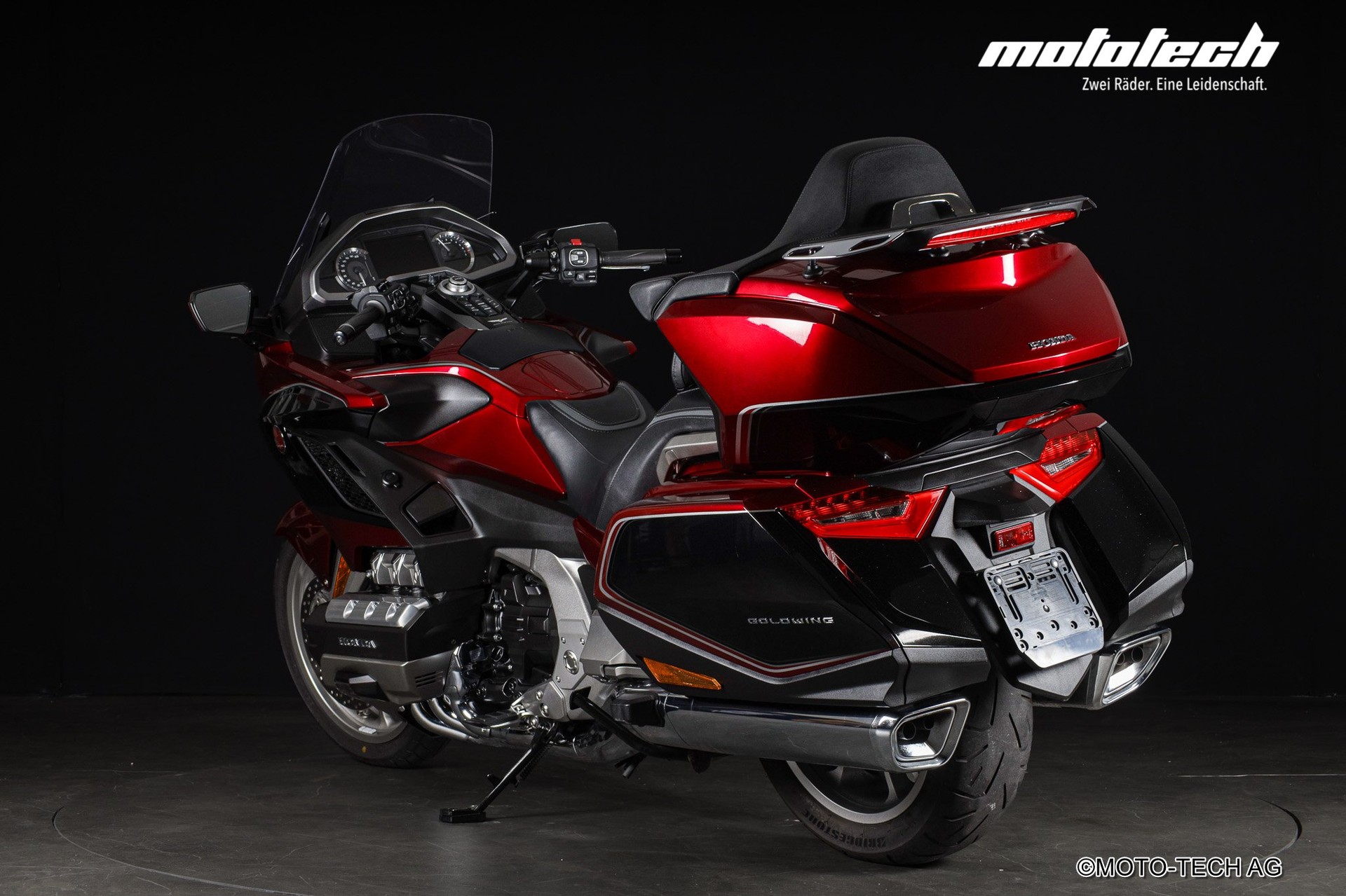 HONDA GL 1800 DA DCT Goldwing-showroom-element-3
