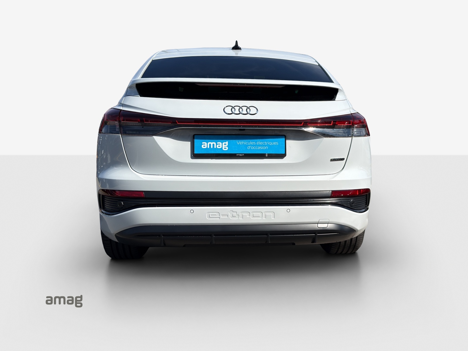 AUDI Q4 Sportback e-tron 50 quattro-image-3