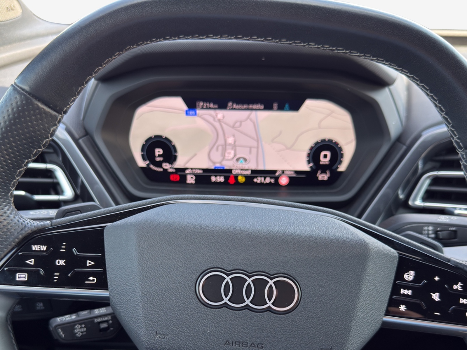 AUDI Q4 Sportback e-tron 50 quattro-image-9
