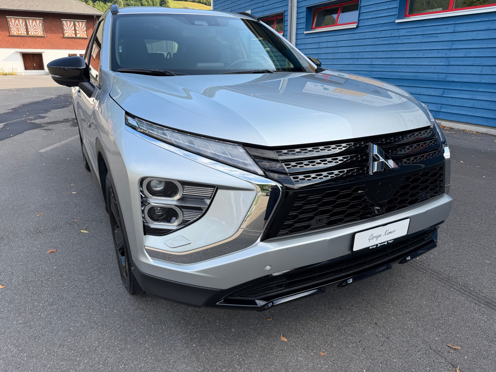 MITSUBISHI Eclipse Cross 2.4 PHEV Blackline 4WD-image-0