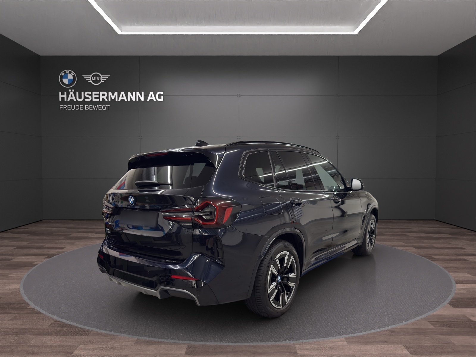 BMW iX3 M Sport-image-4