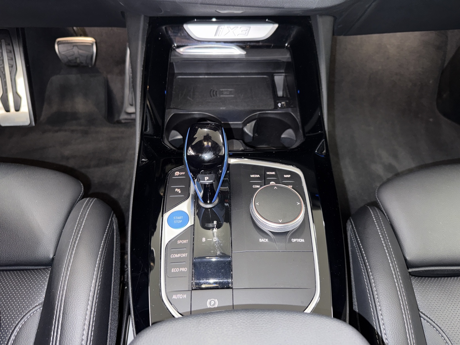 BMW iX3 M Sport-image-16
