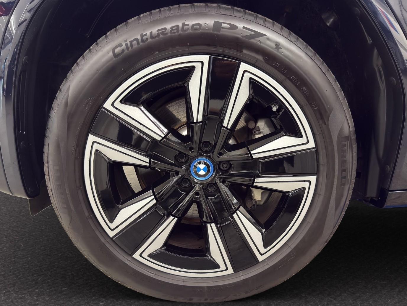 BMW iX3 M Sport-image-8