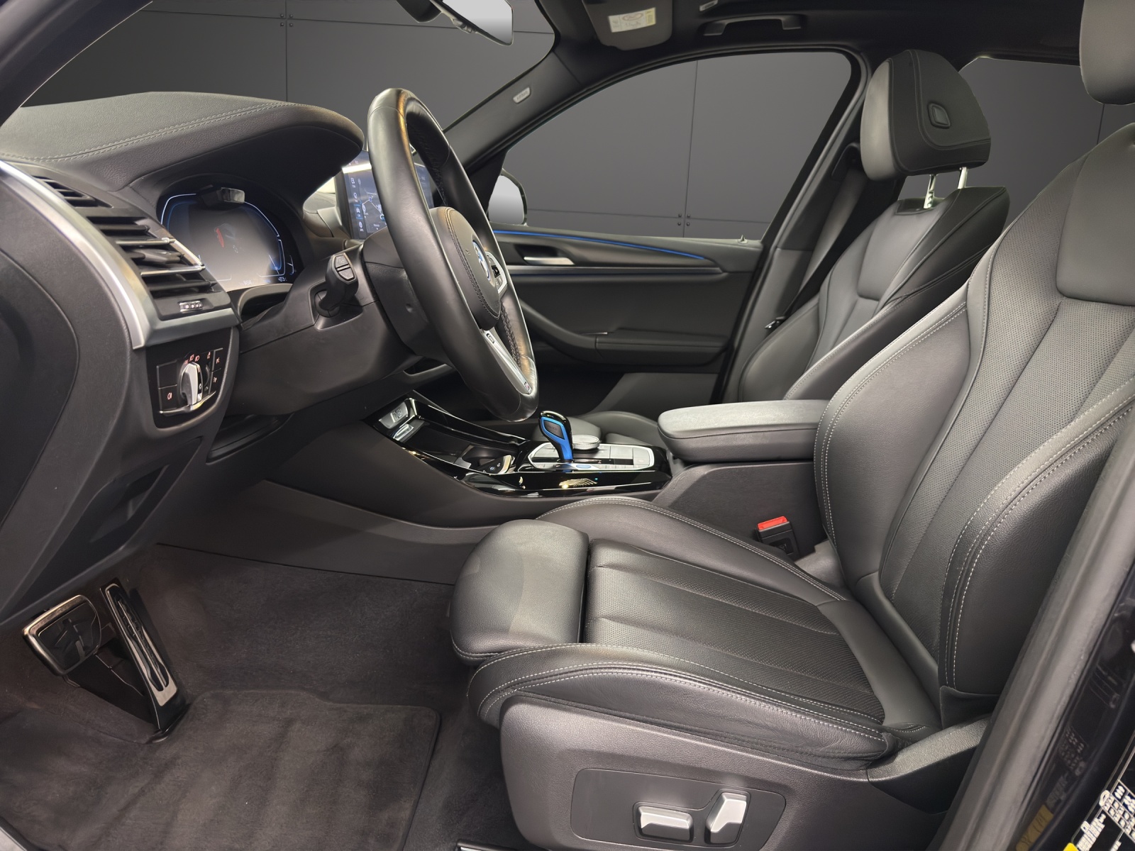 BMW iX3 M Sport-image-6
