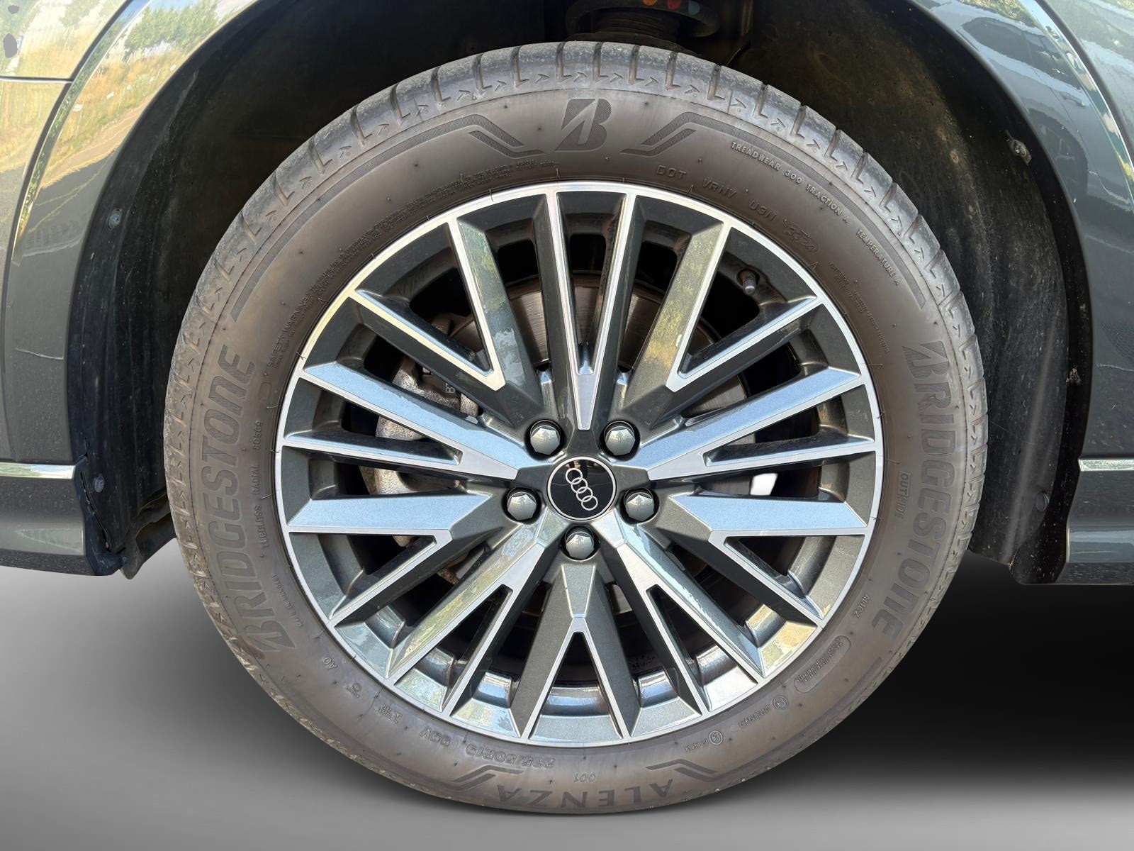 AUDI Q3 Sportback 40 TFSI S line quattro S-tronic-image-3