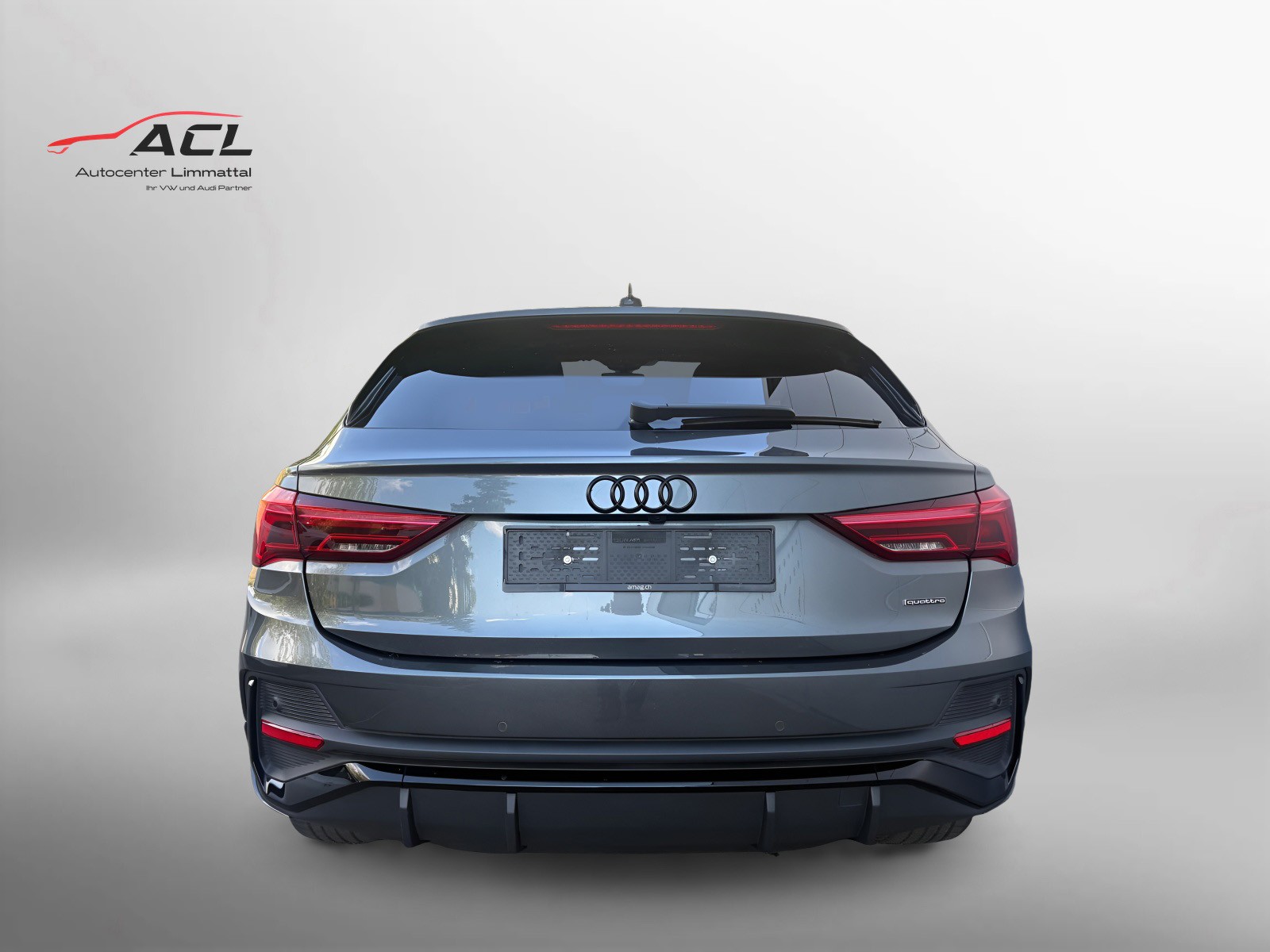 AUDI Q3 Sportback 40 TFSI S line quattro S-tronic-image-8